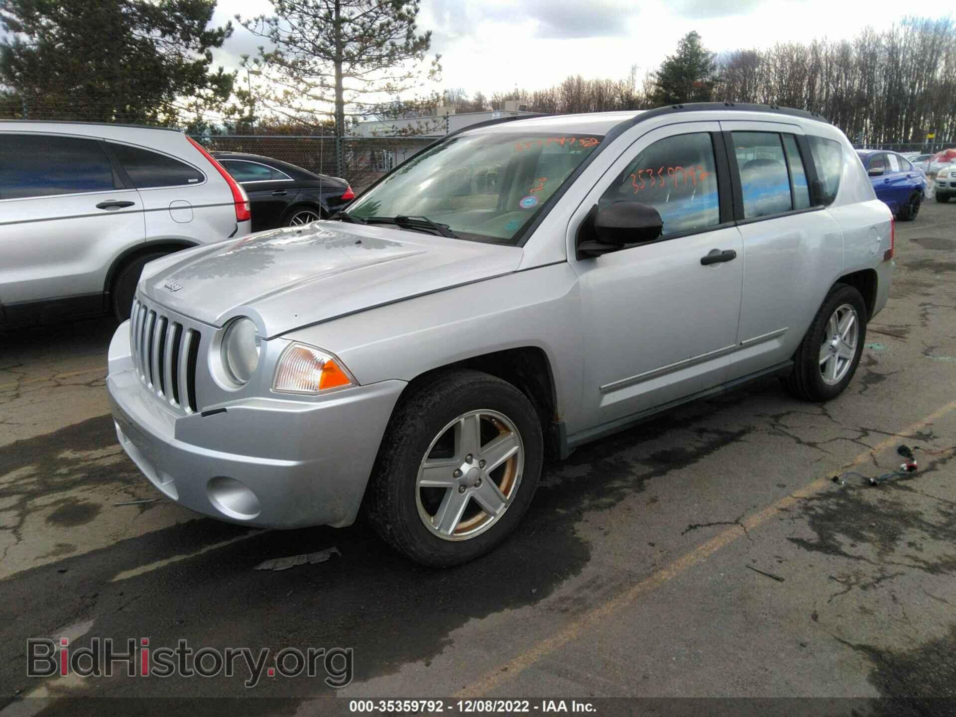 2010 JEEP COMPASS - VIN: 1J4NT4FBXAD501379 - Фото 2