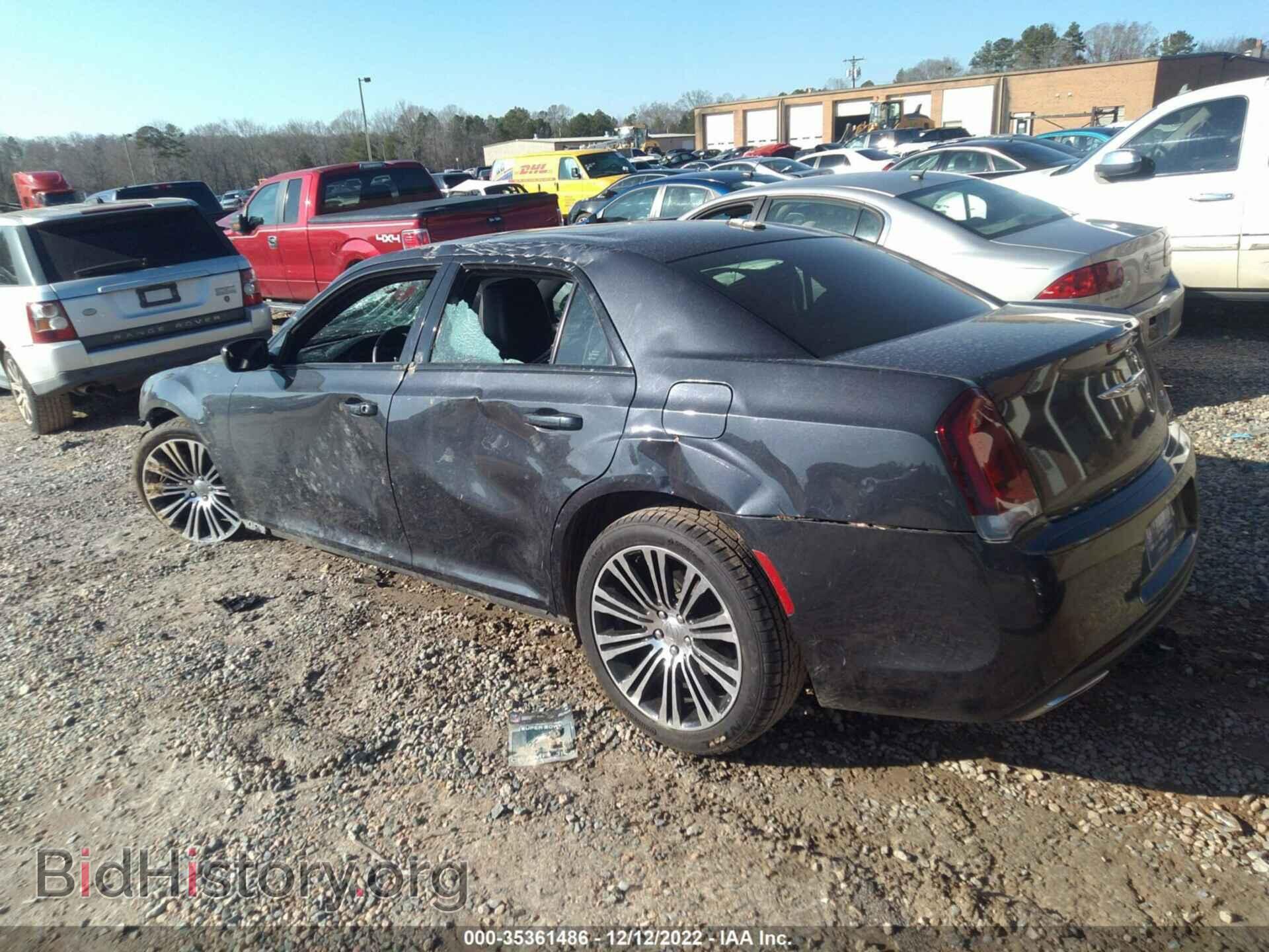2015 CHRYSLER 300 - VIN: 2C3CCABG7FH898884 - Фото 3