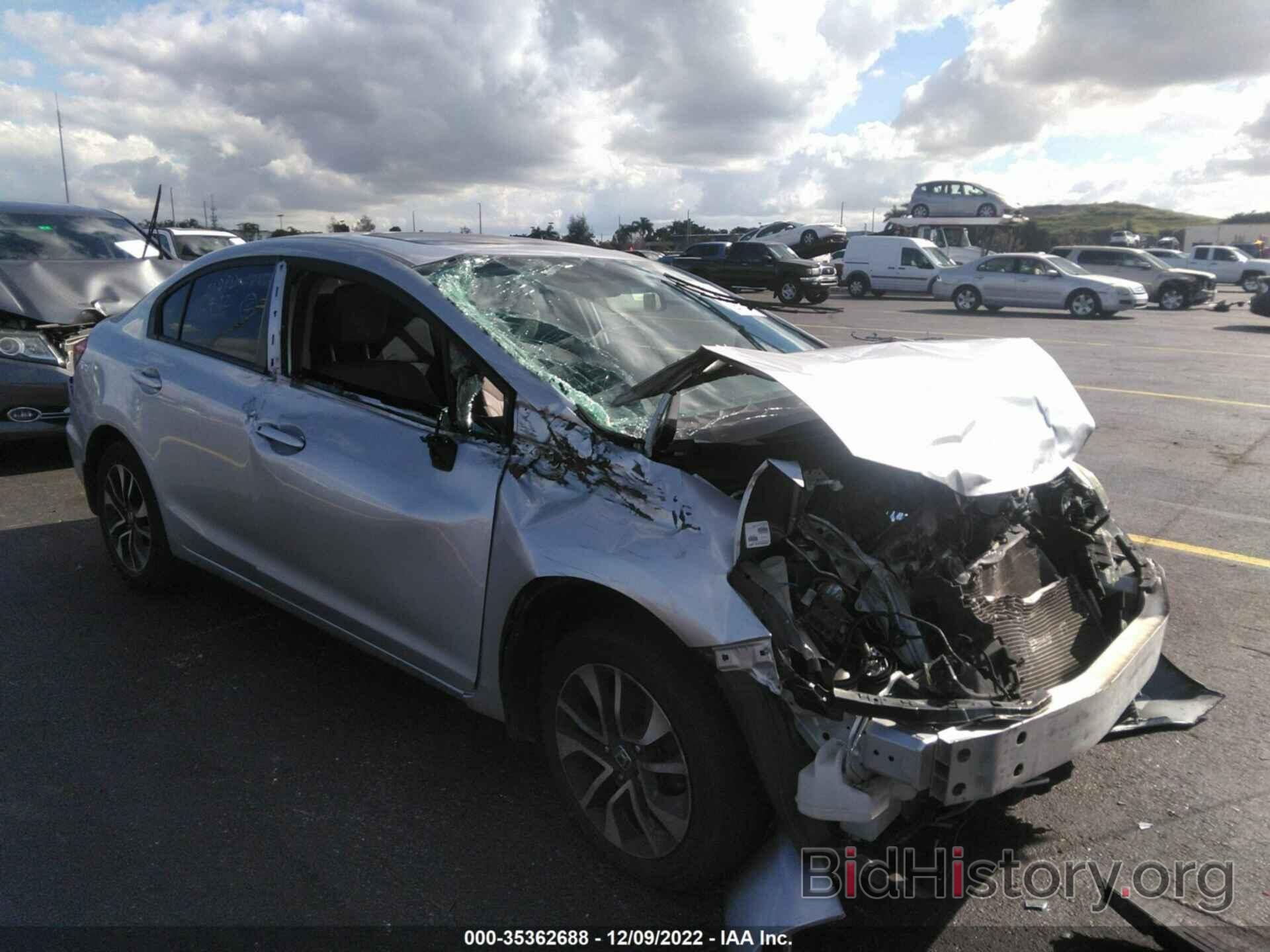 Photo 19XFB2F81FE105336 - HONDA CIVIC SEDAN 2015