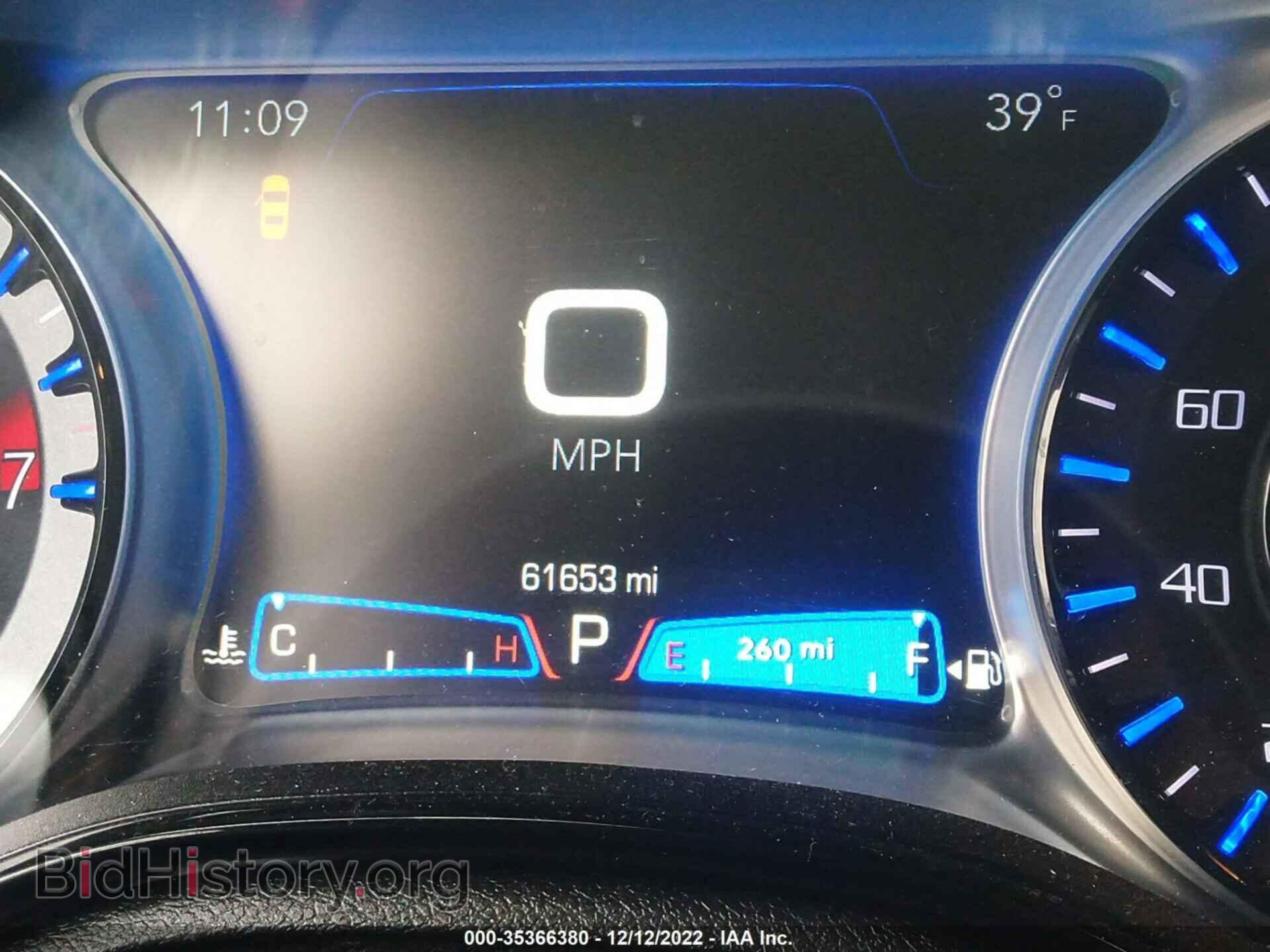 2019 CHRYSLER 300 - VIN: 2C3CCABG9KH516333 - Фото 7