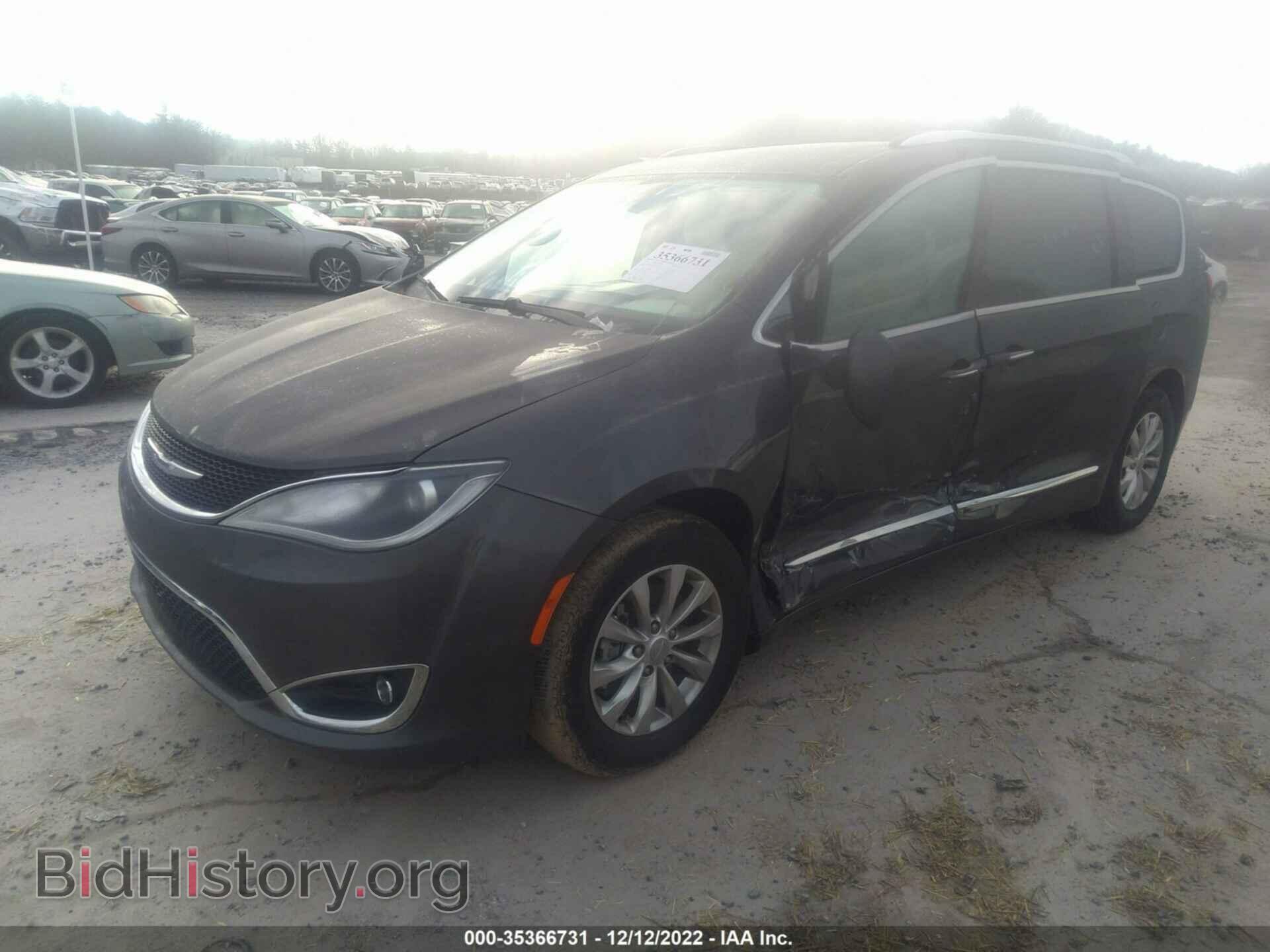 2019 CHRYSLER PACIFICA - VIN: 2C4RC1BG2KR732461 - Фото 2