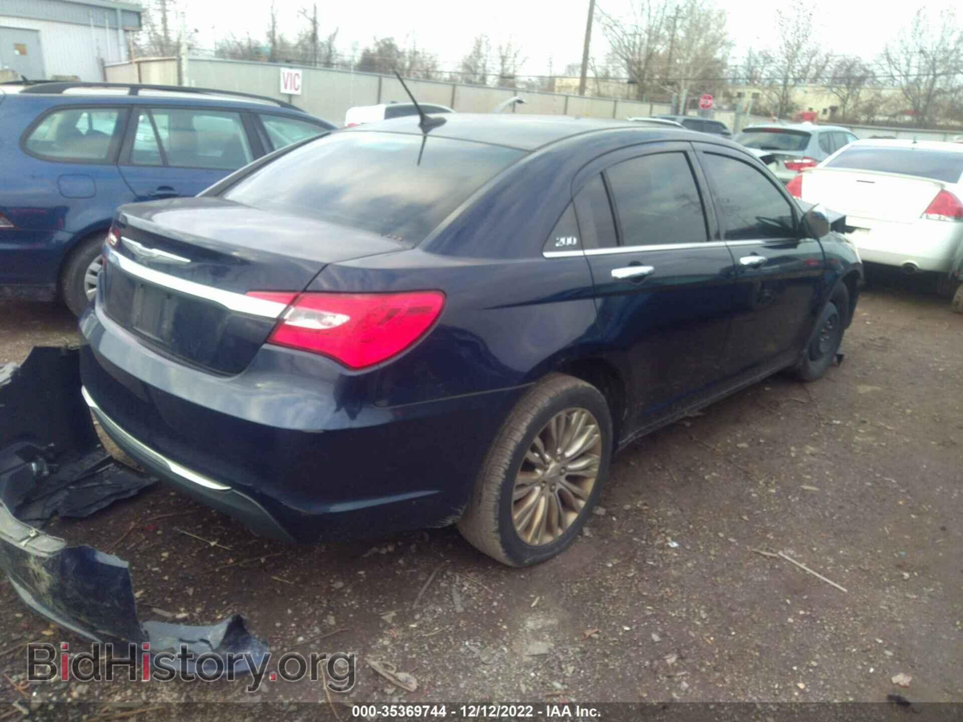 2013 CHRYSLER 200 - VIN: 1C3CCBCG8DN575159 - Фото 4