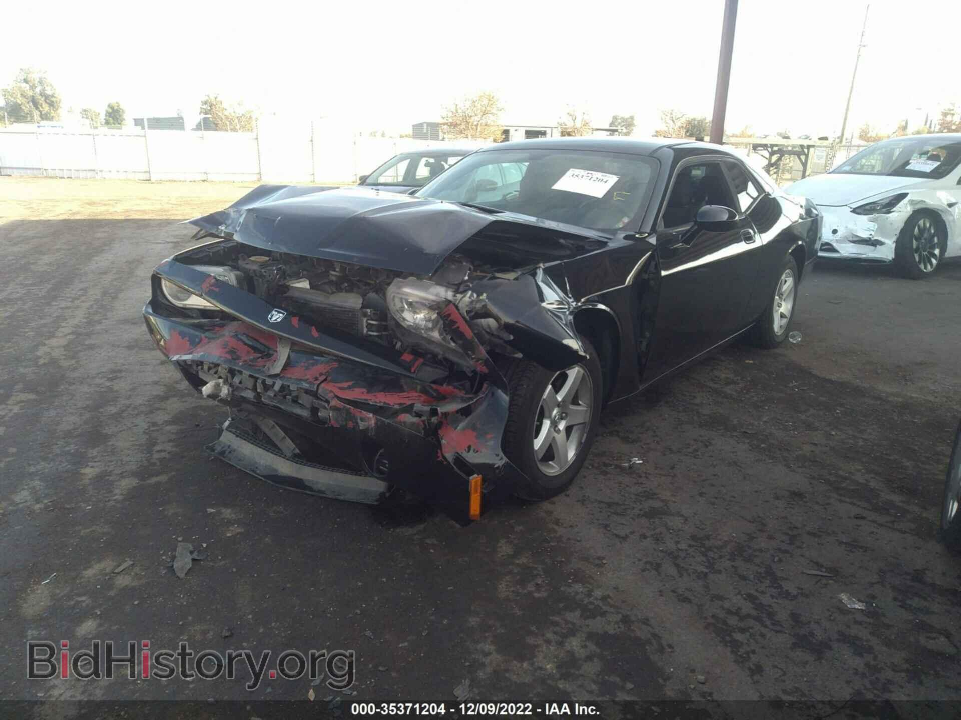 2009 DODGE CHALLENGER - VIN: 2B3LJ44V19H516000 - Фото 2