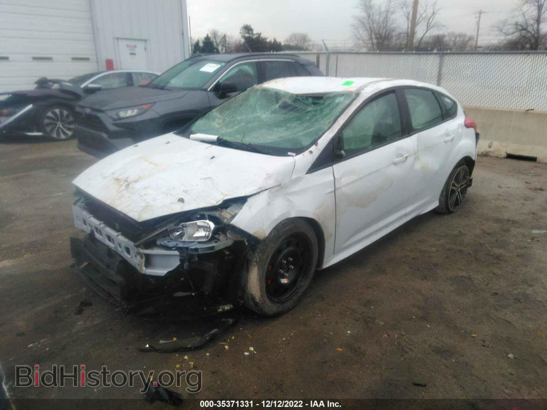 2017 FORD FOCUS - VIN: 1FADP3L95HL292432 - Photo 2