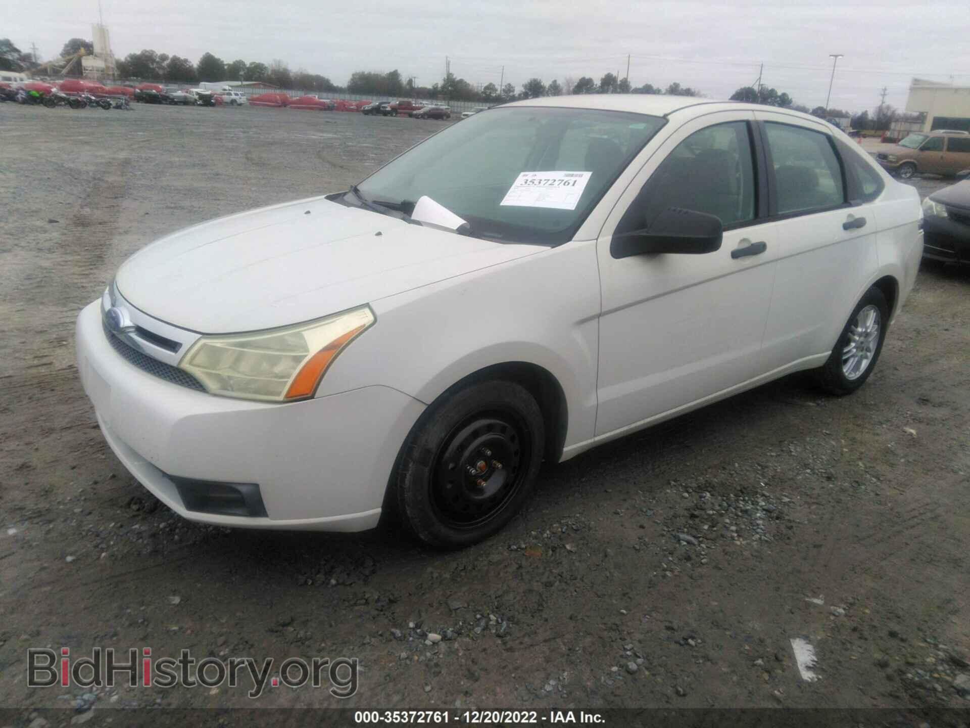 2009 FORD FOCUS - VIN: 1FAHP35N39W116037 - Фото 2