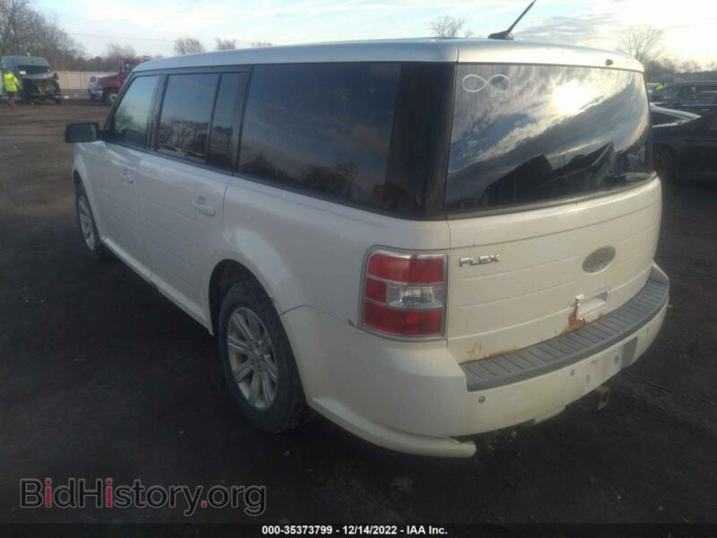2011 Ford FLEX (VIN 2FMGK5BC2BBD18115) — фото 3 из 11
