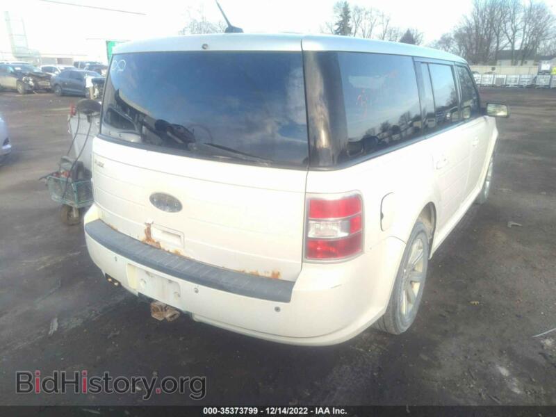 2011 Ford FLEX (VIN 2FMGK5BC2BBD18115) — фото 4 из 11