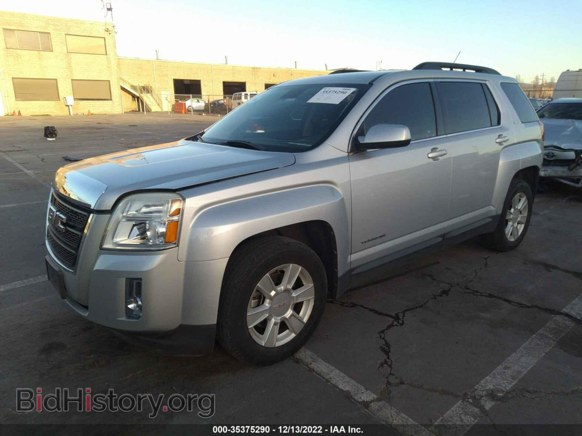 2011 GMC TERRAIN - VIN: 2CTALSEC4B6266856 - Фото 2