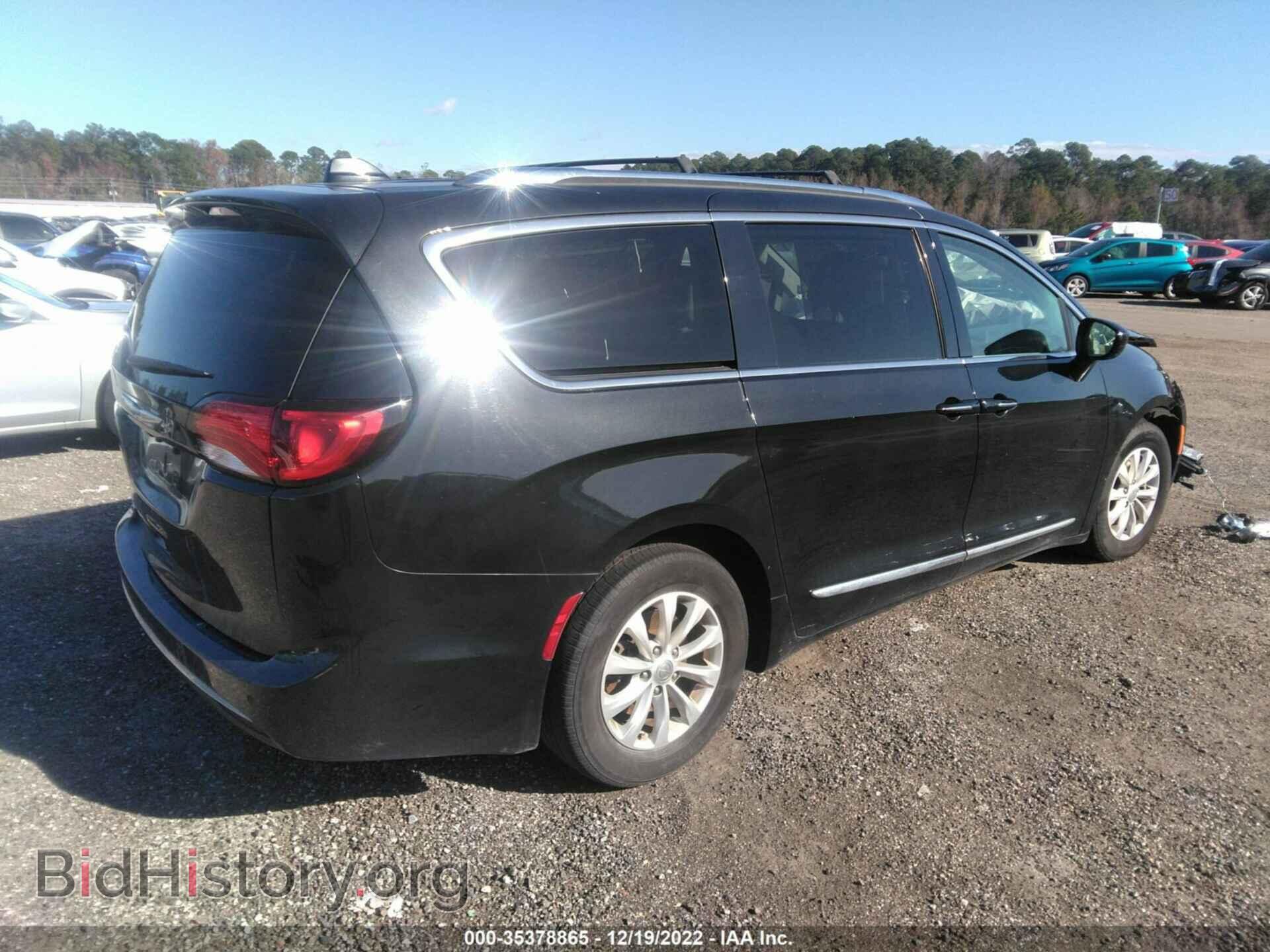 2019 CHRYSLER PACIFICA - VIN: 2C4RC1BG8KR548108 - Фото 4