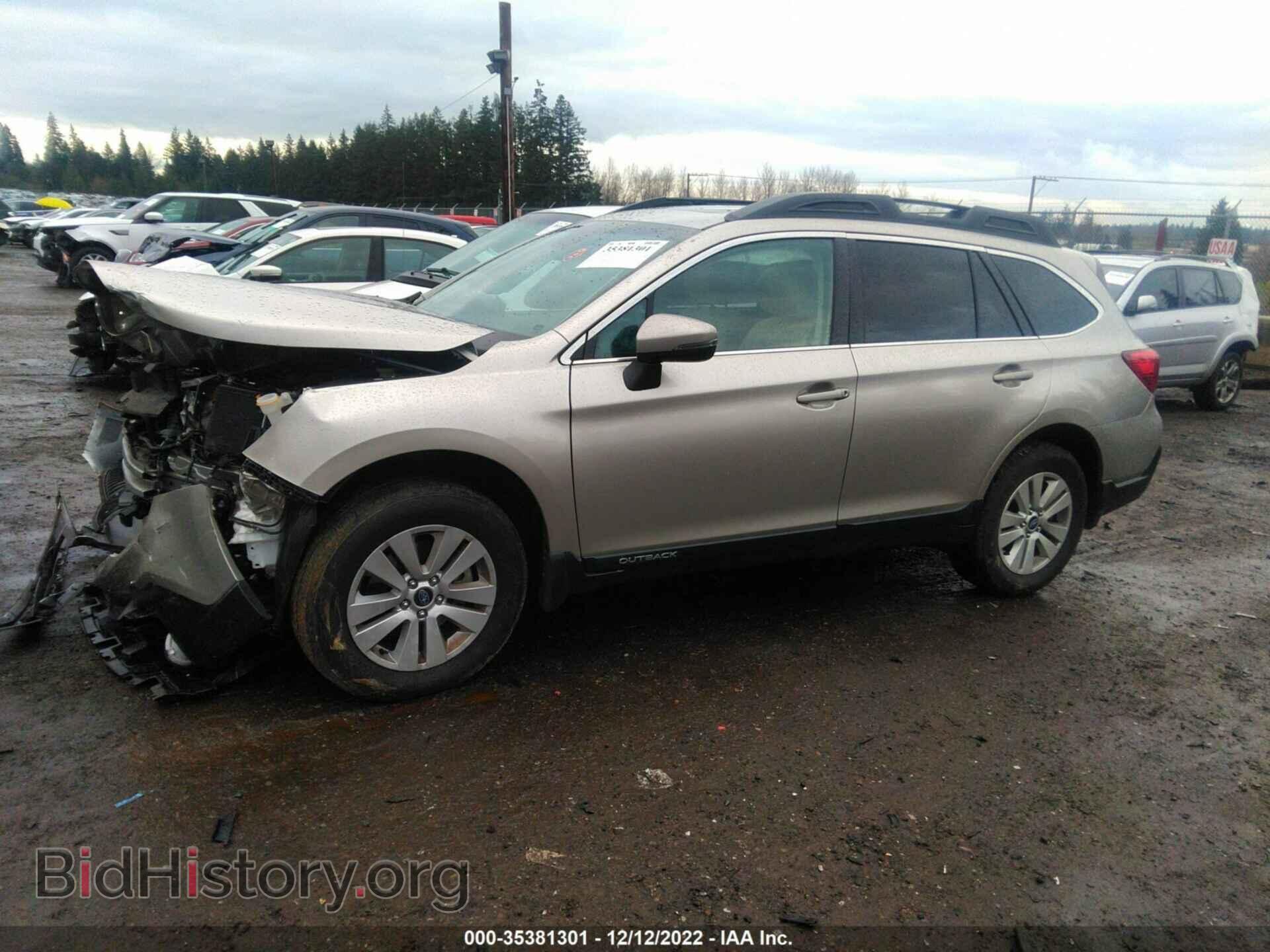 2018 SUBARU OUTBACK - VIN: 4S4BSAHC8J3209621 - Фото 2