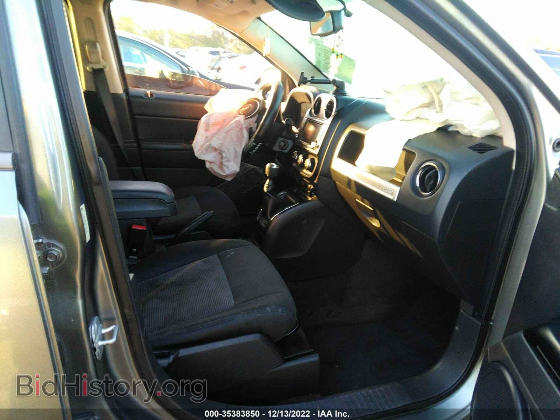 2014 JEEP COMPASS - VIN: 1C4NJCBAXED633051 - Фото 5