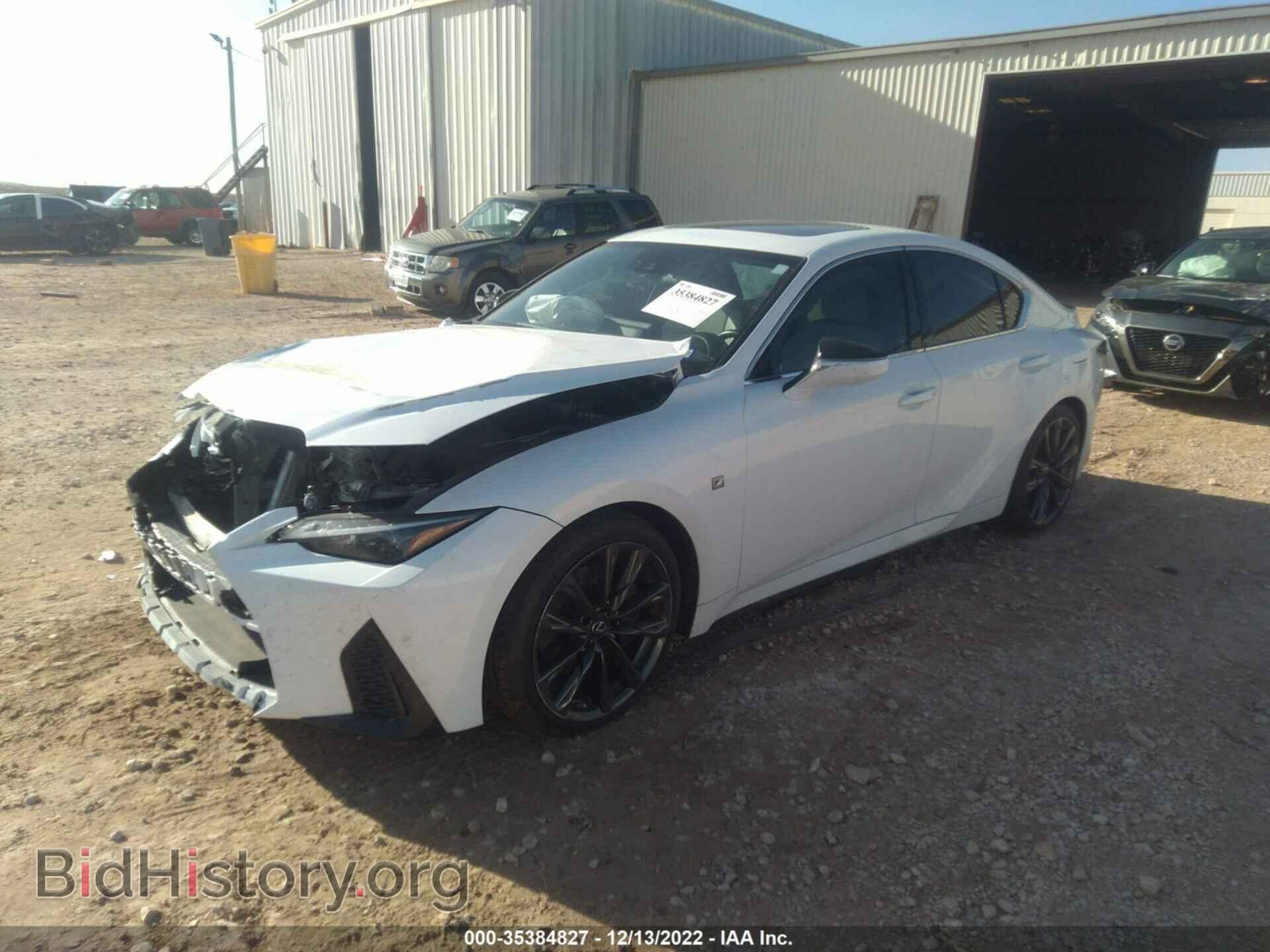 2021 LEXUS IS - VIN: JTHGZ1B20M5040840 - Фото 2