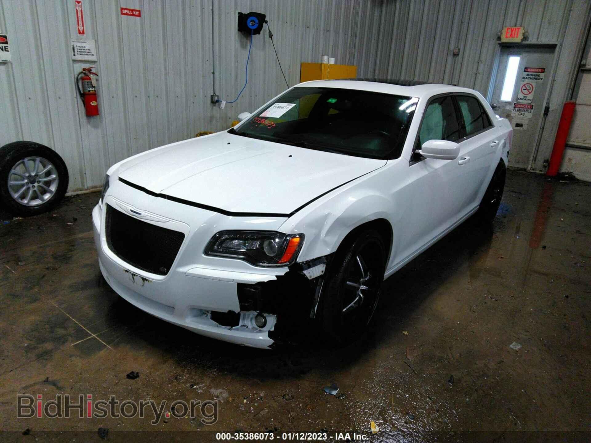 2013 CHRYSLER 300 - VIN: 2C3CCARG3DH669220 - Фото 2