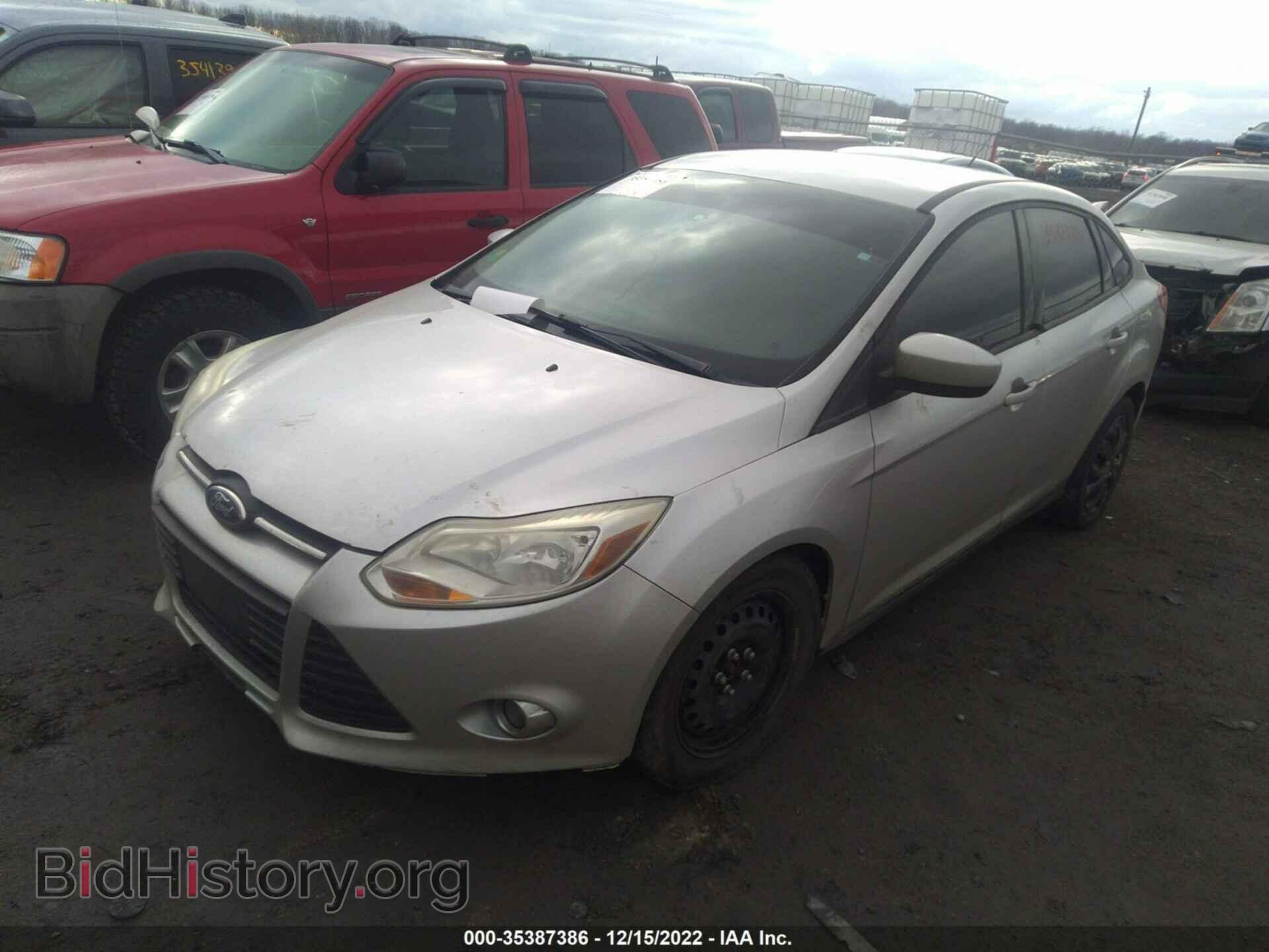 2012 FORD FOCUS - VIN: 1FAHP3F22CL196430 - Фото 2