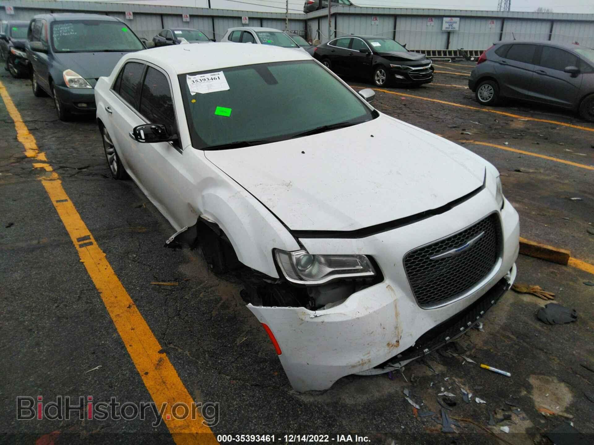 Фотография 2C3CCAEG8KH536441 - CHRYSLER 300 2019