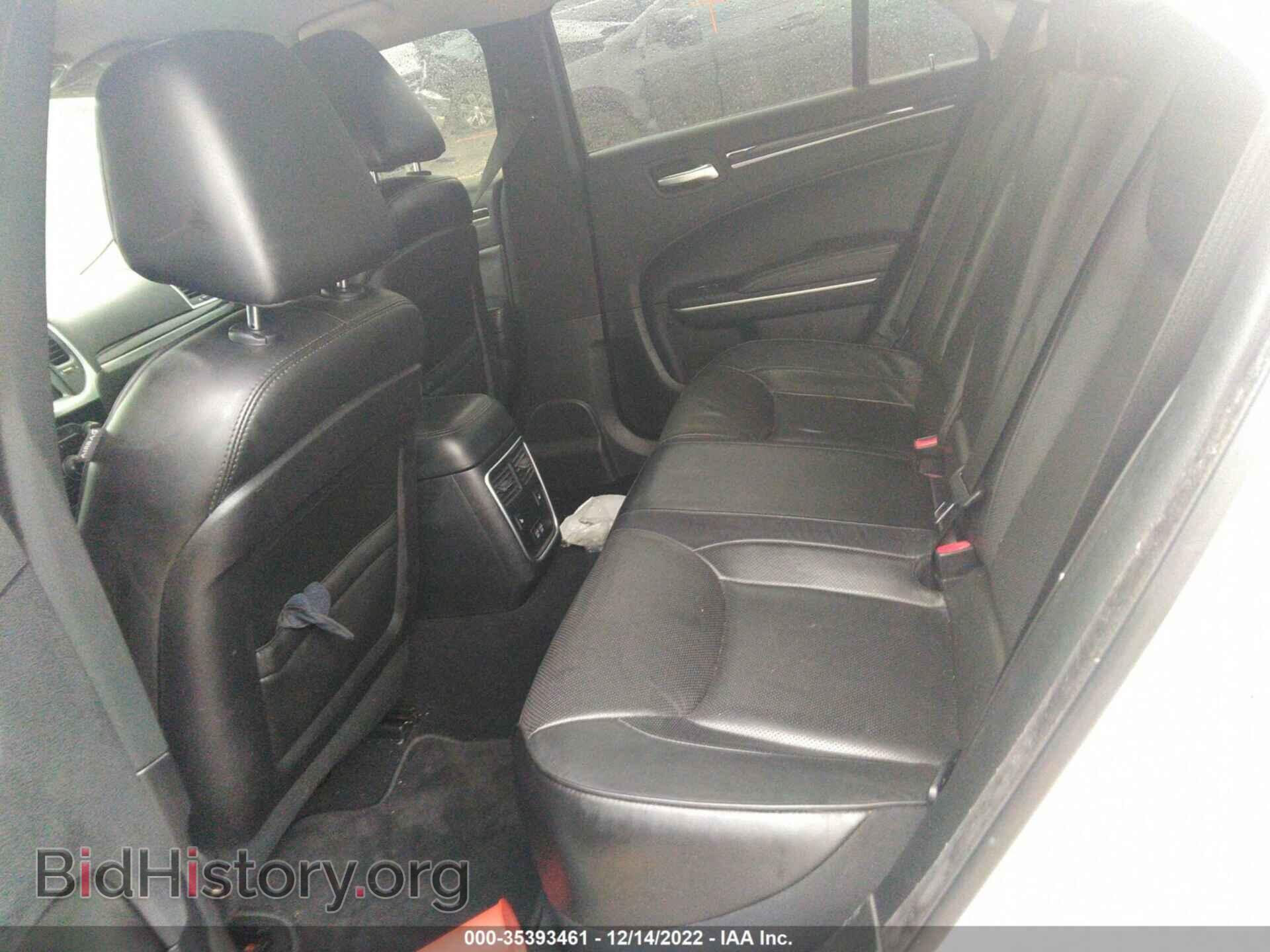 2019 CHRYSLER 300 - VIN: 2C3CCAEG8KH536441 - Фото 8