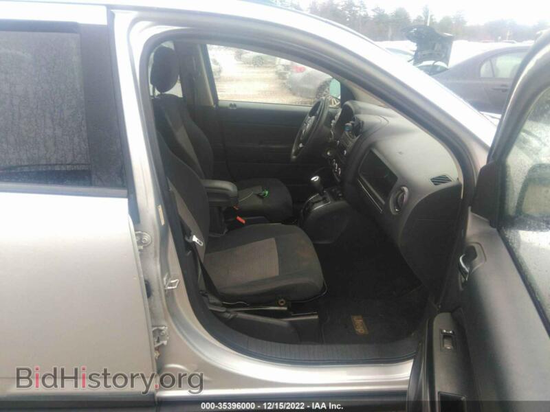 2011 Jeep COMPASS (VIN 1J4NF1FB4BD279350) — фото 5 из 11