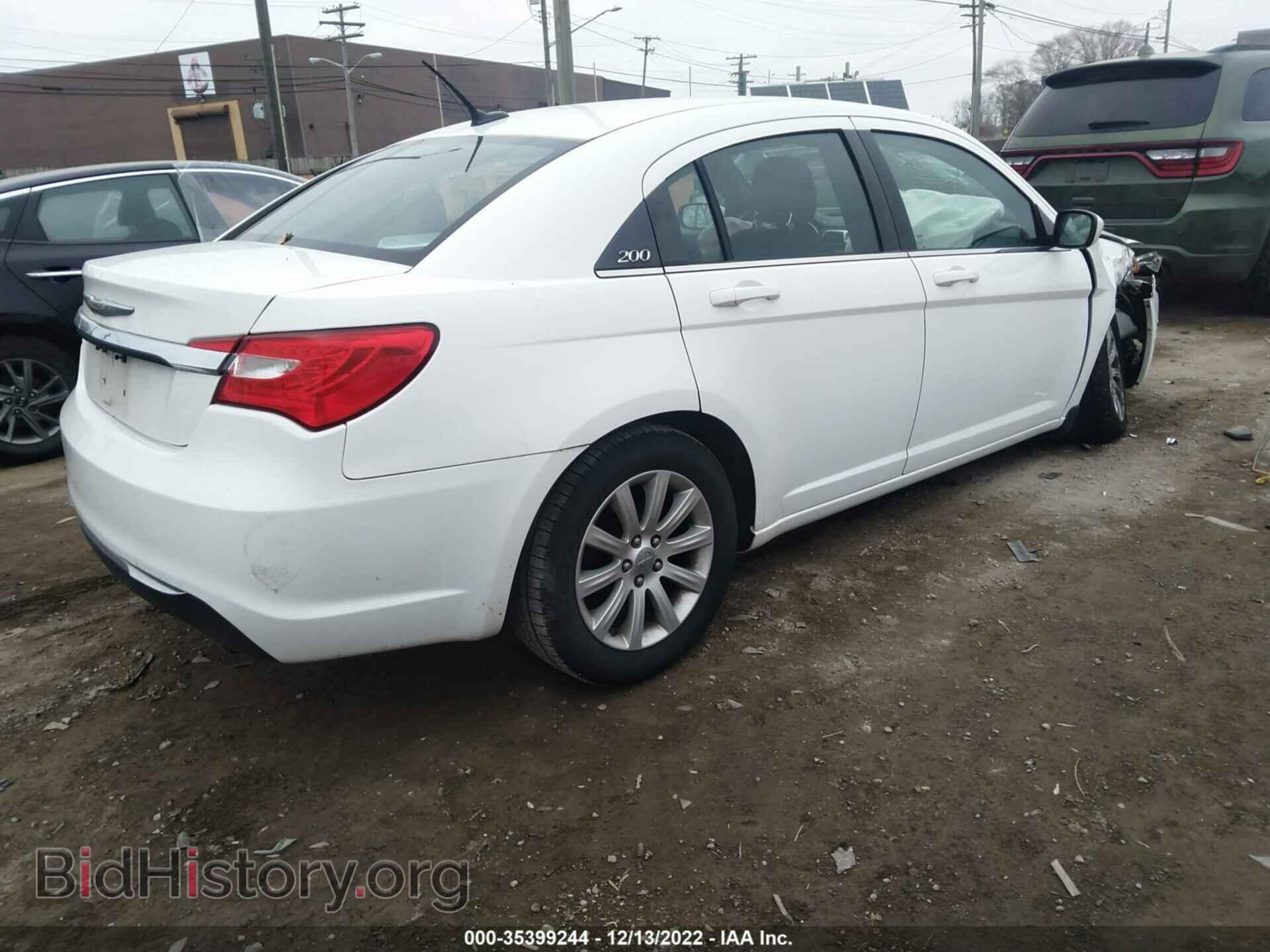 2011 CHRYSLER 200 - VIN: 1C3BC1FB2BN555170 - Фото 4