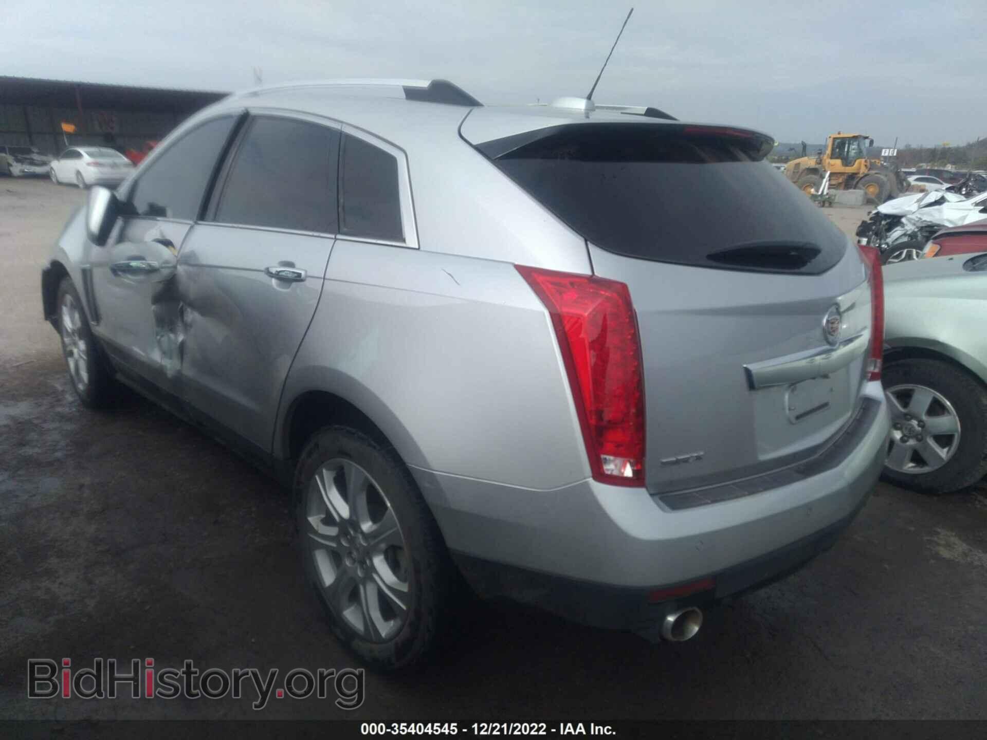 2016 CADILLAC SRX - VIN: 3GYFNCE3XGS581861 - Фото 3