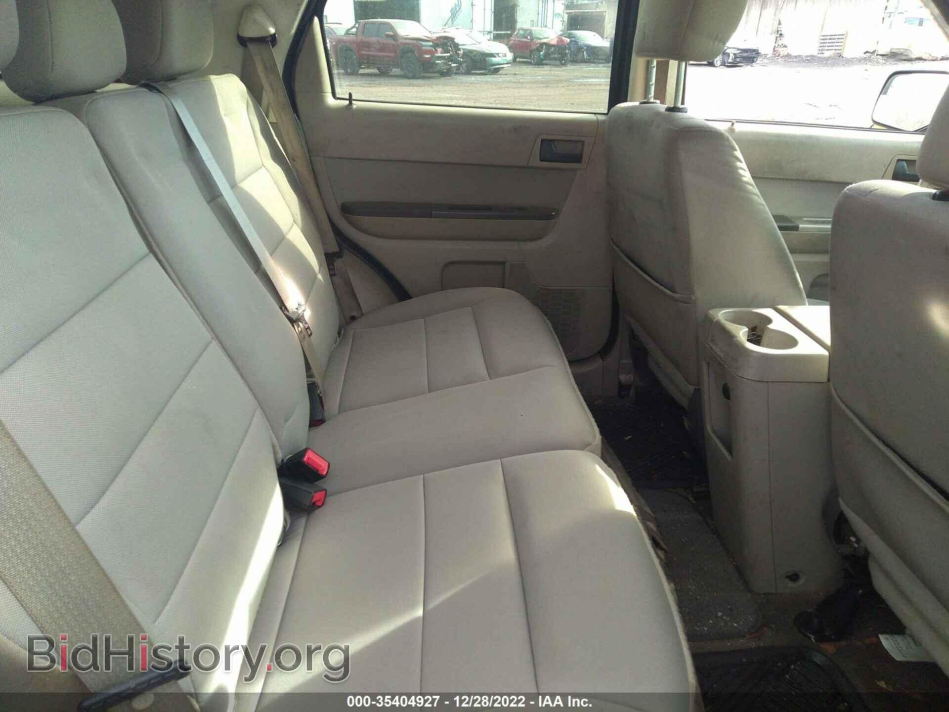 2011 FORD ESCAPE - VIN: 1FMCU9DG5BKA85692 - Фото 8