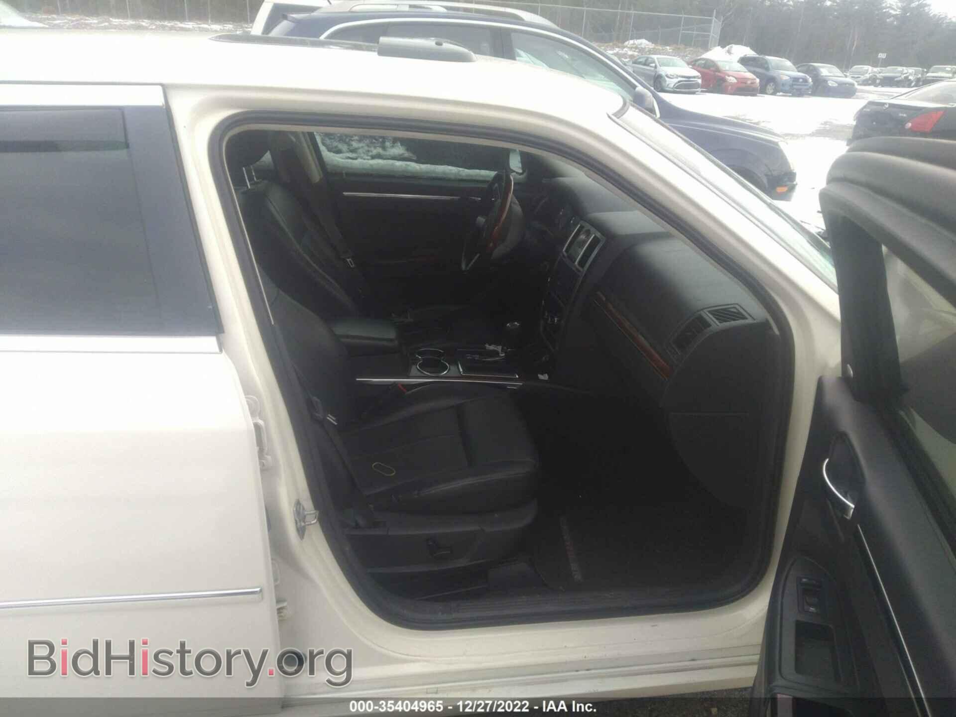 2009 CHRYSLER 300 - VIN: 2C3KK33VX9H582181 - Фото 5