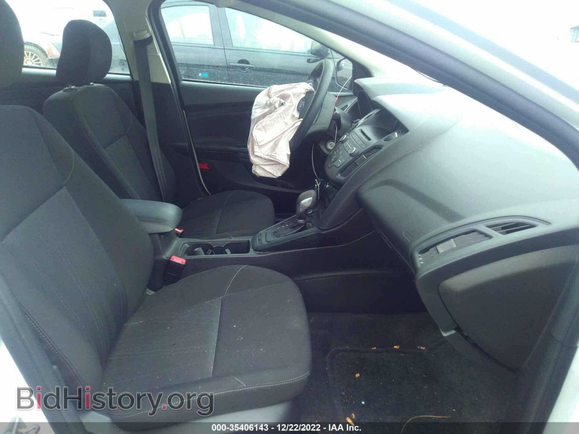 2017 FORD FOCUS - VIN: 1FADP3F24HL327976 - Photo 5