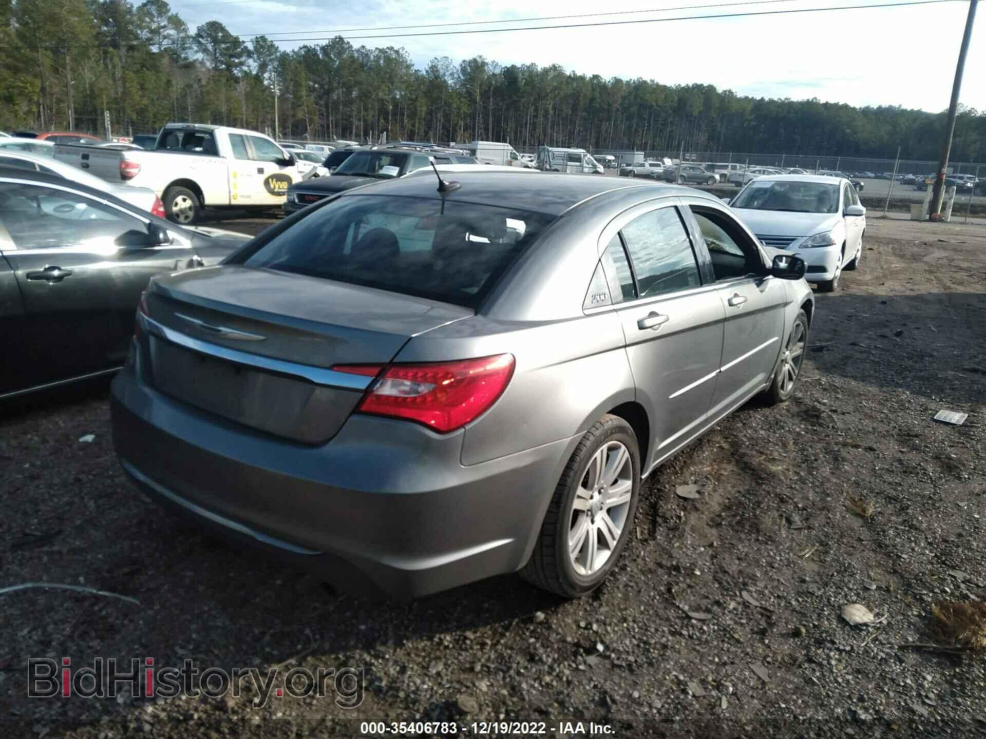 2013 CHRYSLER 200 - VIN: 1C3CCBBBXDN666021 - Photo 4