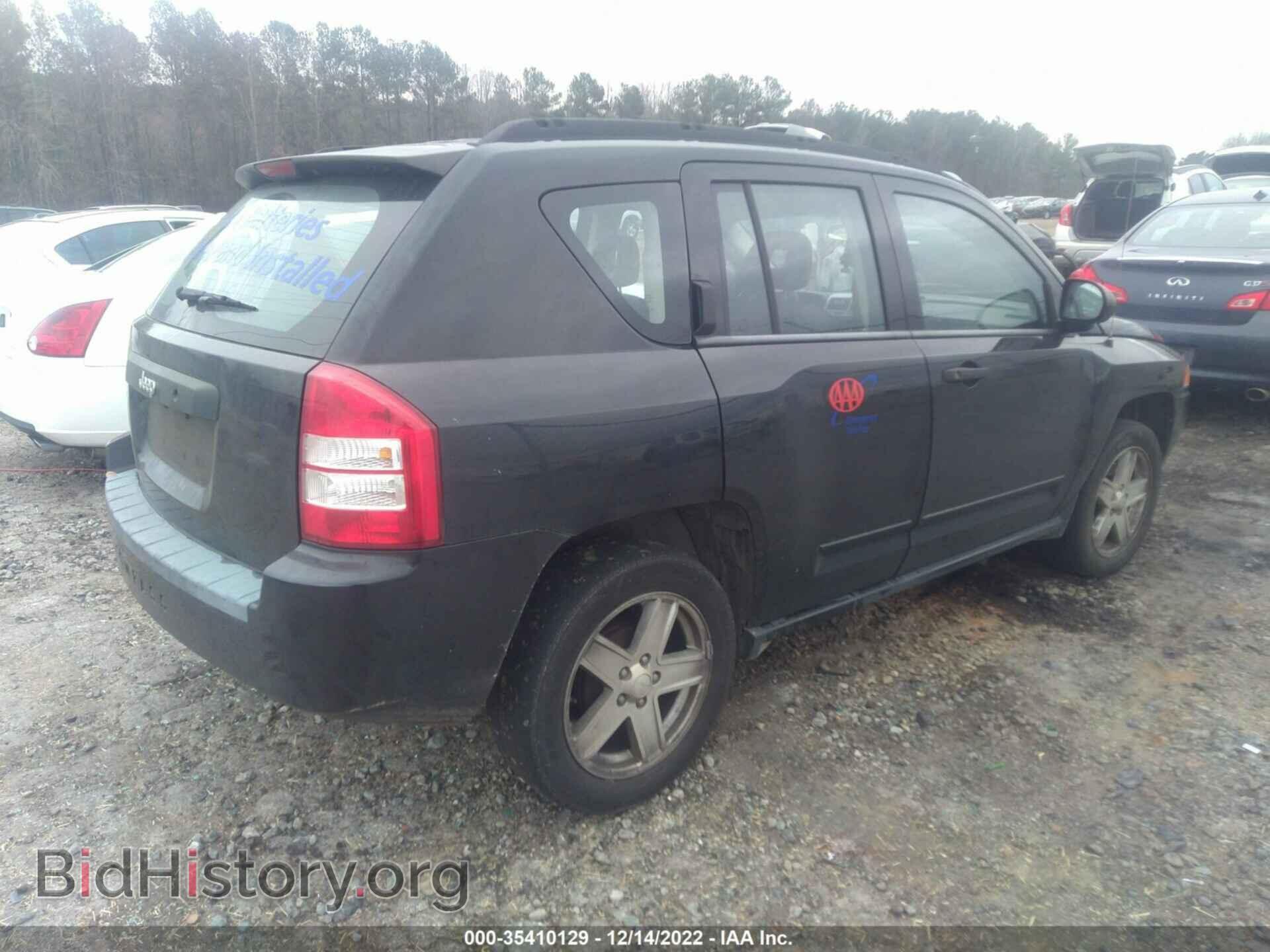 2008 JEEP COMPASS - VIN: 1J8FT47WX8D648624 - Фото 4