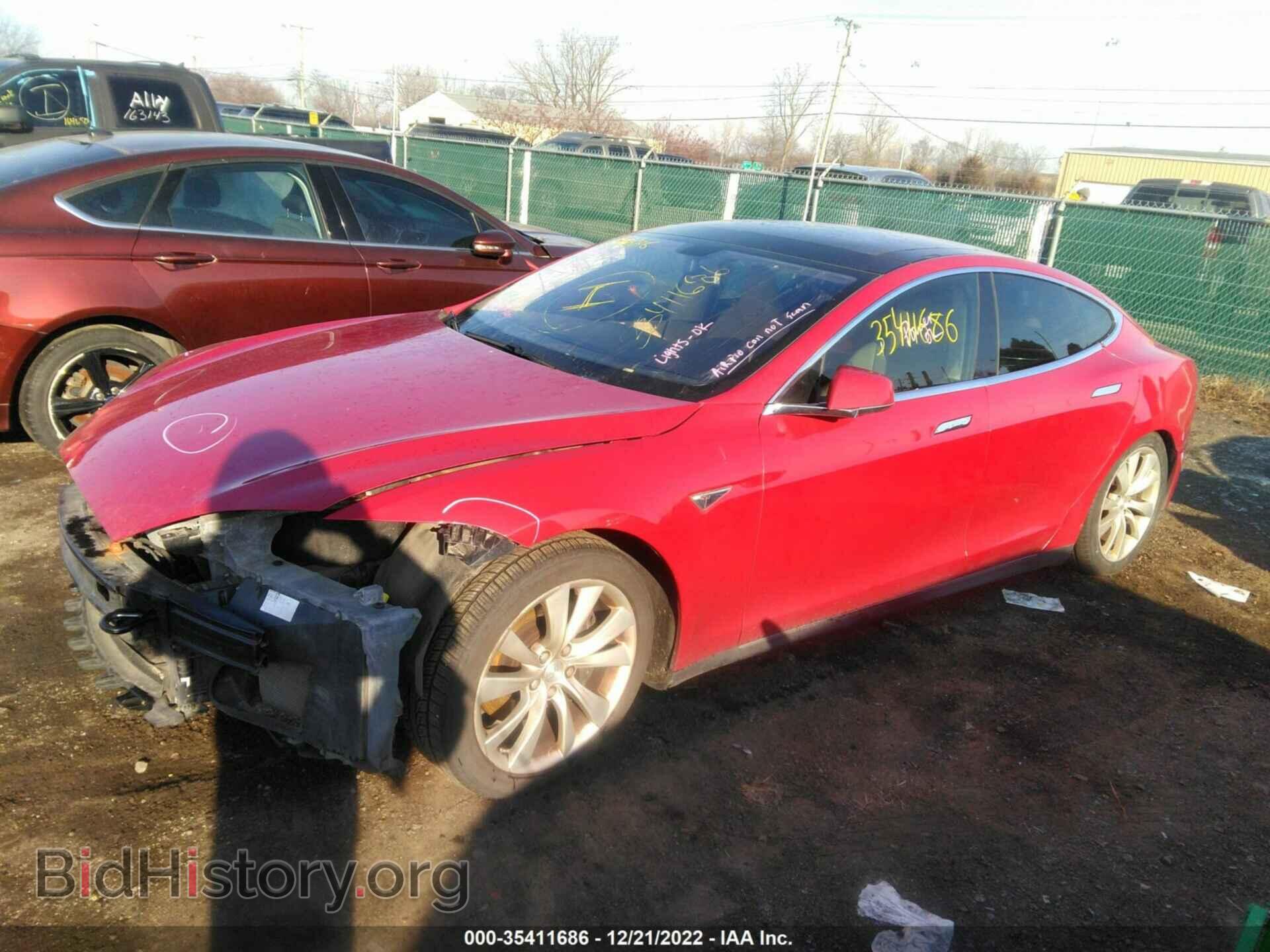 2014 TESLA MODEL S - VIN: 5YJSA1S11EFP33149 - Фото 2