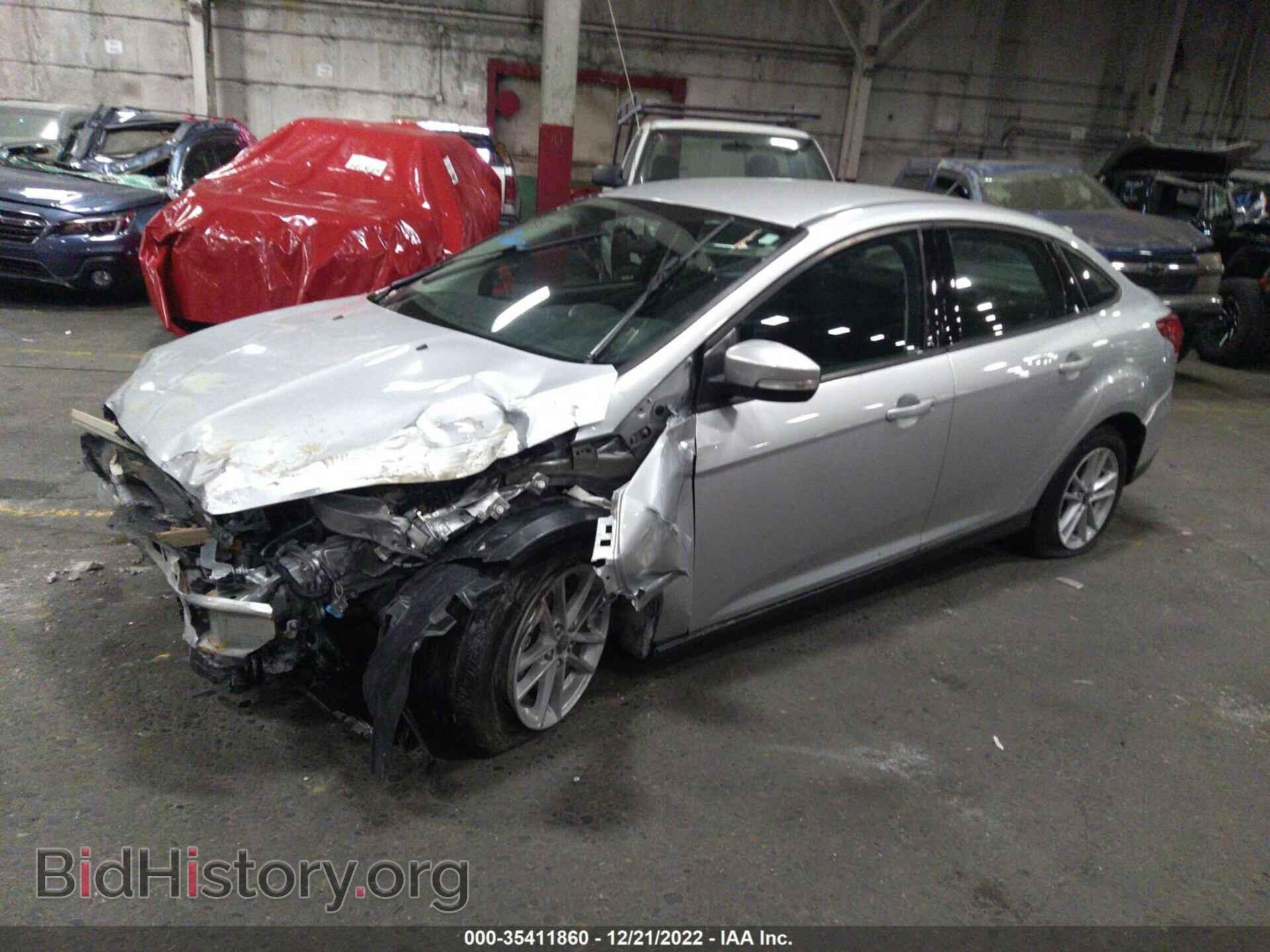 2017 FORD FOCUS - VIN: 1FADP3F25HL263897 - Фото 2