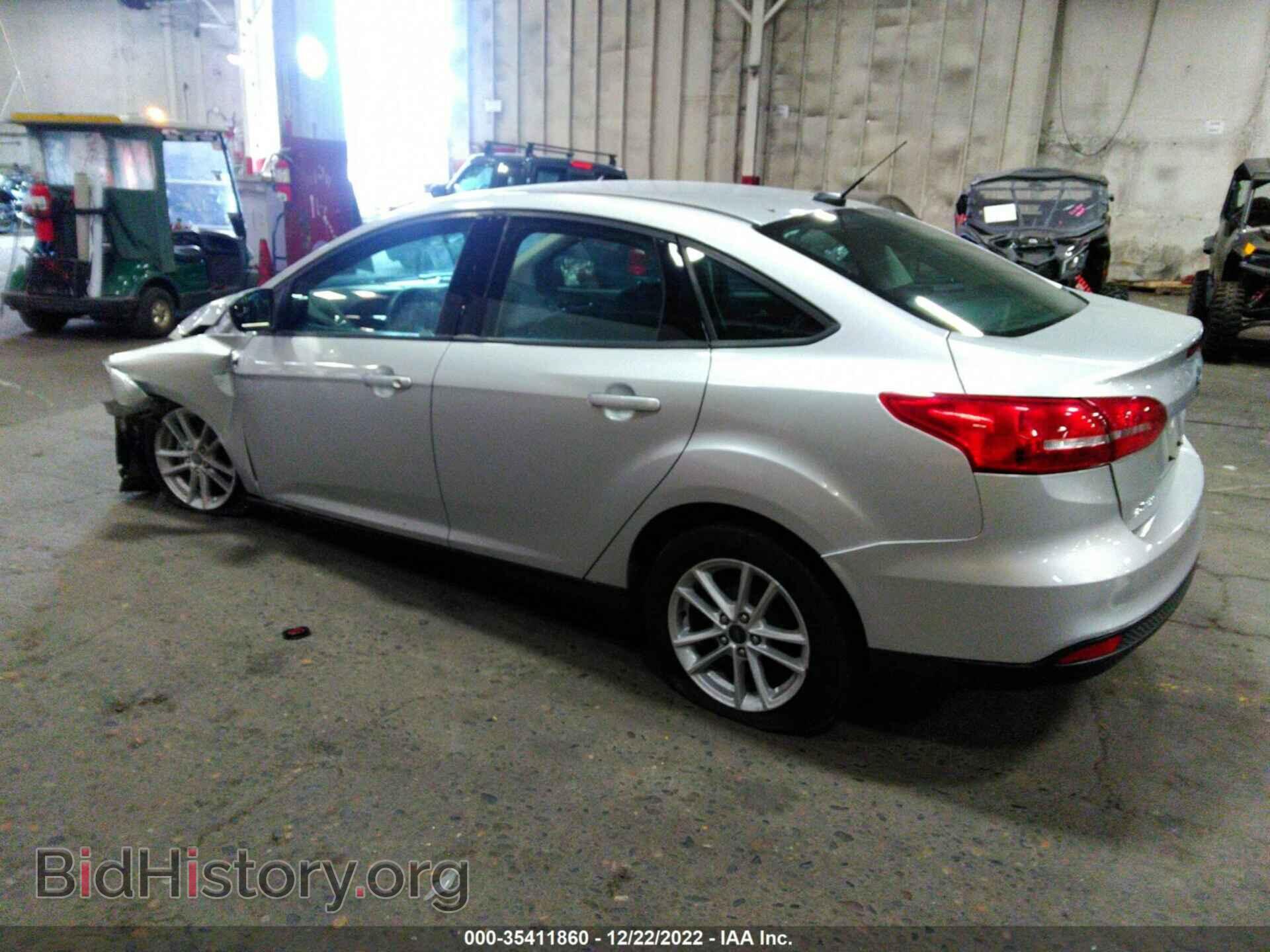 2017 FORD FOCUS - VIN: 1FADP3F25HL263897 - Фото 3