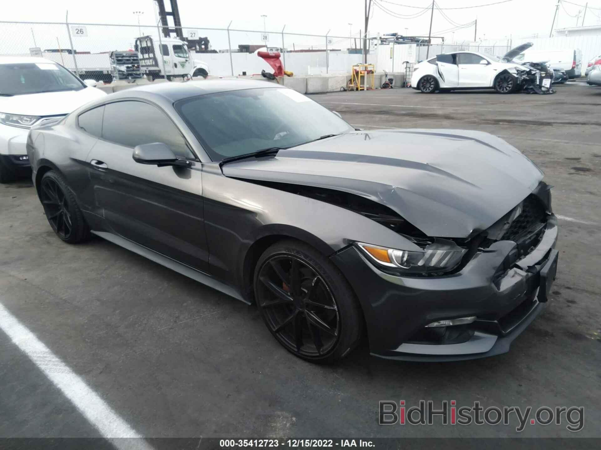 Photo 1FA6P8TH8F5330069 - FORD MUSTANG 2015
