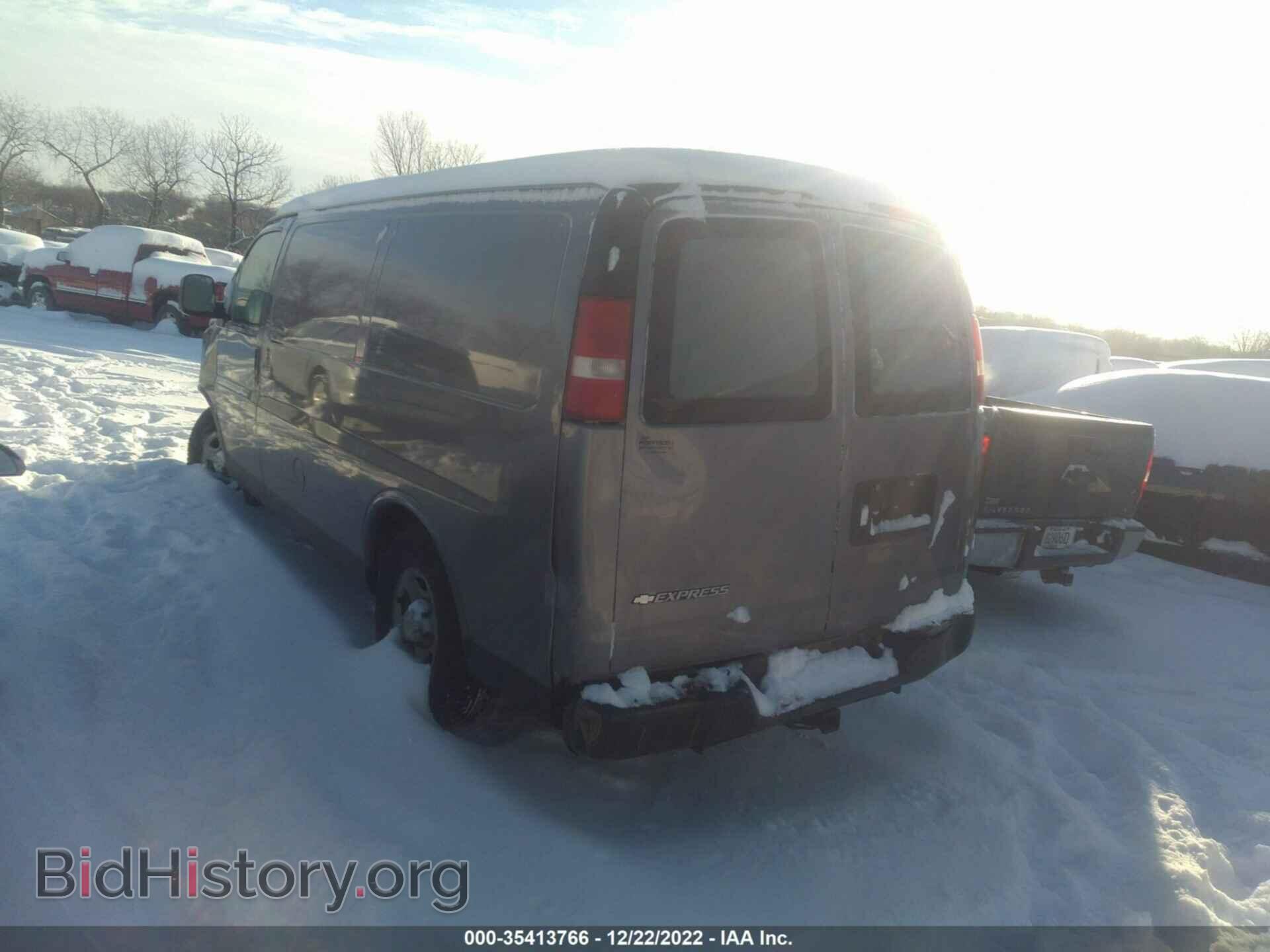 2007 CHEVROLET EXPRESS CARGO VAN - VIN: 1GCFG15X771207622 - Фото 3