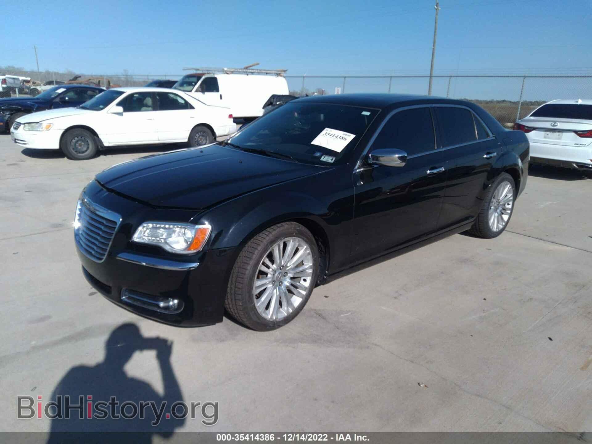 2012 CHRYSLER 300 - VIN: 2C3CCAET5CH225371 - Фото 2