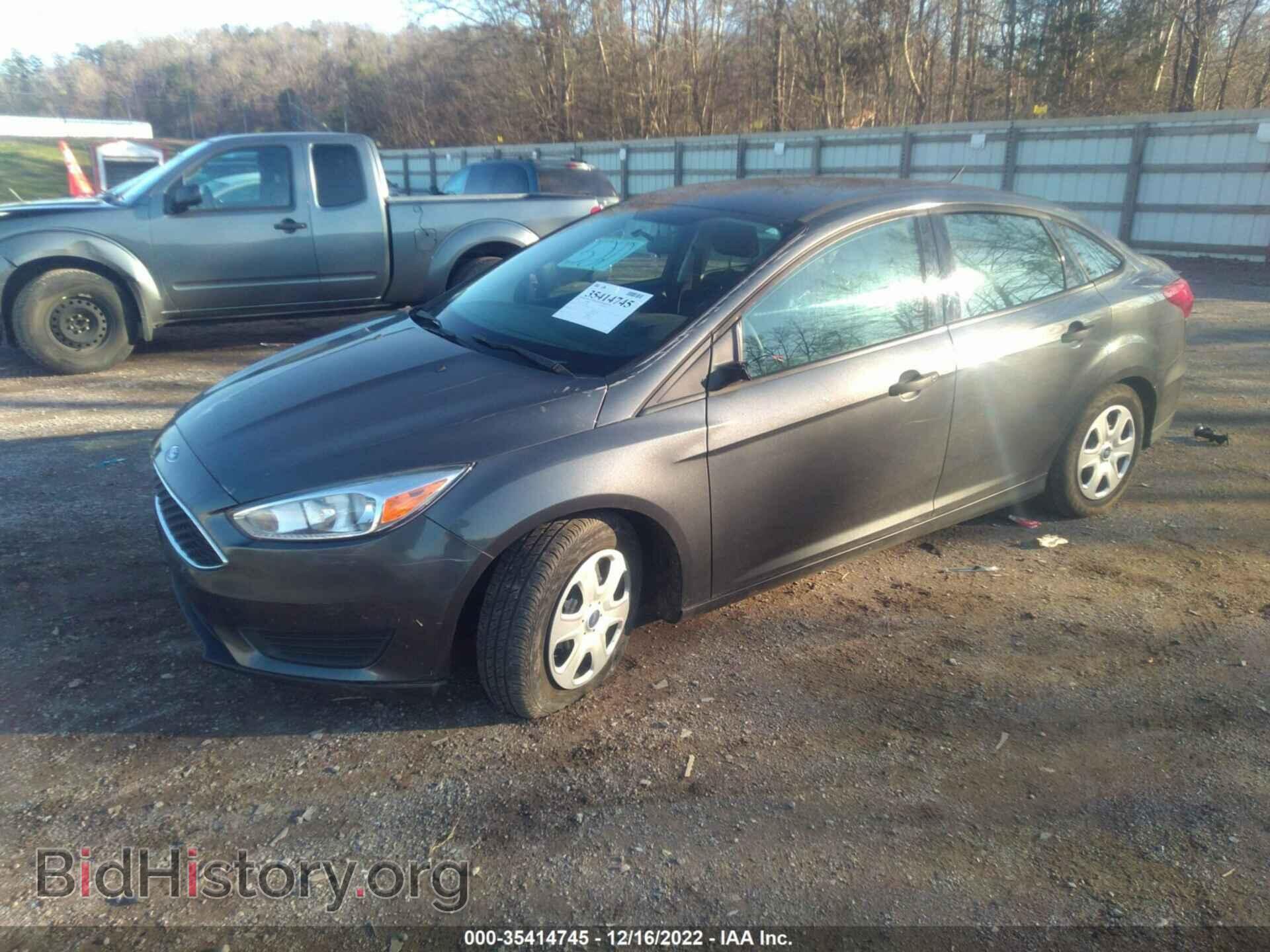 2017 FORD FOCUS - VIN: 1FADP3E28HL345883 - Фото 2
