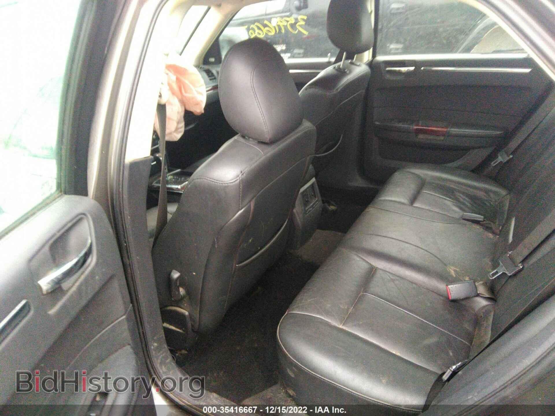 2009 CHRYSLER 300 - VIN: 2C3LA33V69H551744 - Фото 8