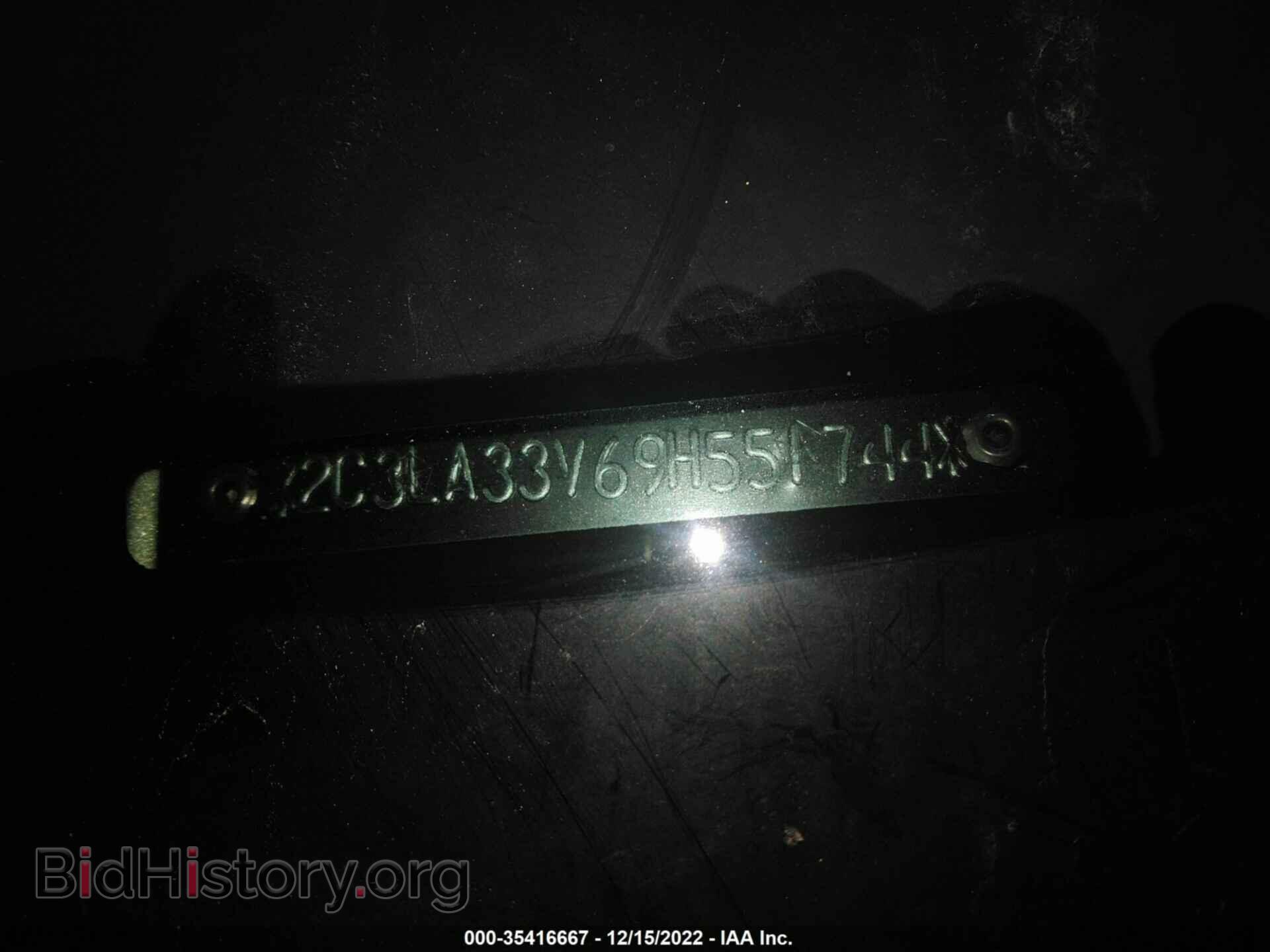 2009 CHRYSLER 300 - VIN: 2C3LA33V69H551744 - Фото 9