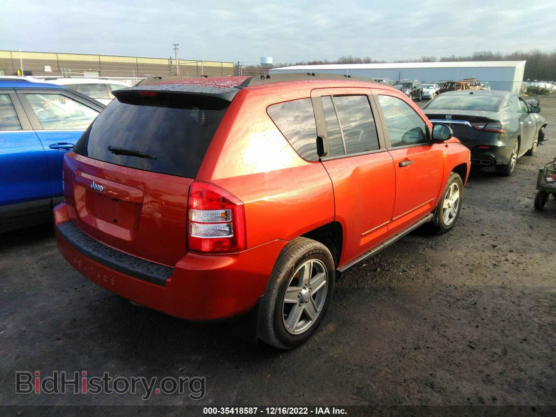 2008 JEEP COMPASS - VIN: 1J8FT47W68D520431 - Фото 4