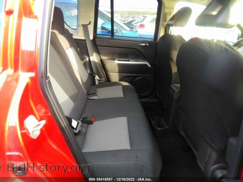 2008 Jeep COMPASS (VIN 1J8FT47W68D520431) — photo 8 of 11