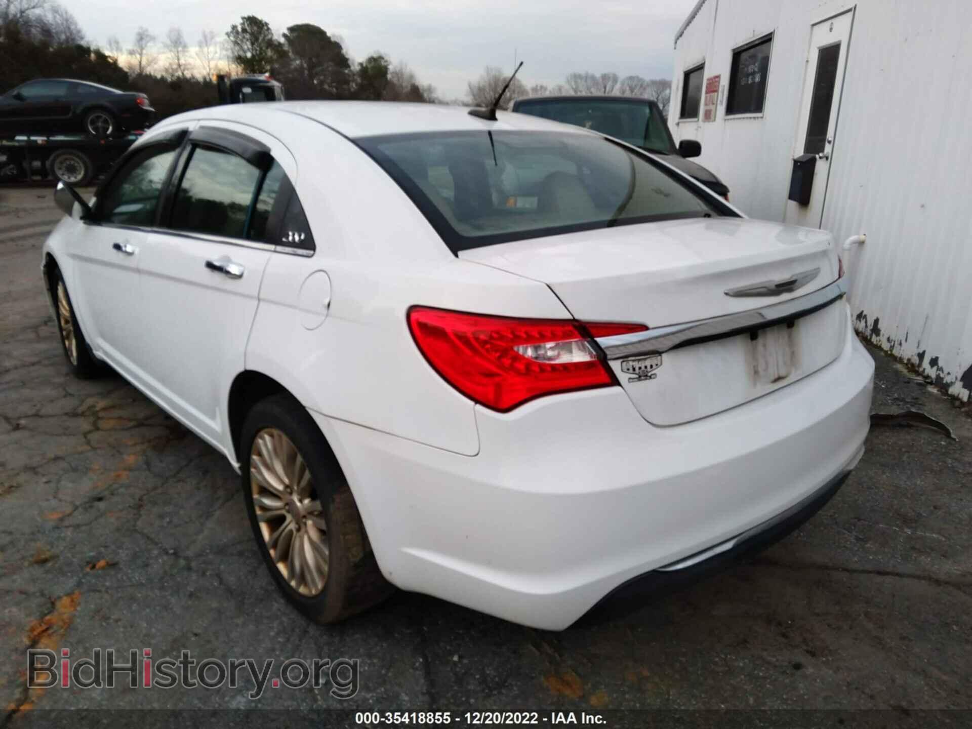 2011 CHRYSLER 200 - VIN: 1C3BC2FB5BN569005 - Photo 3
