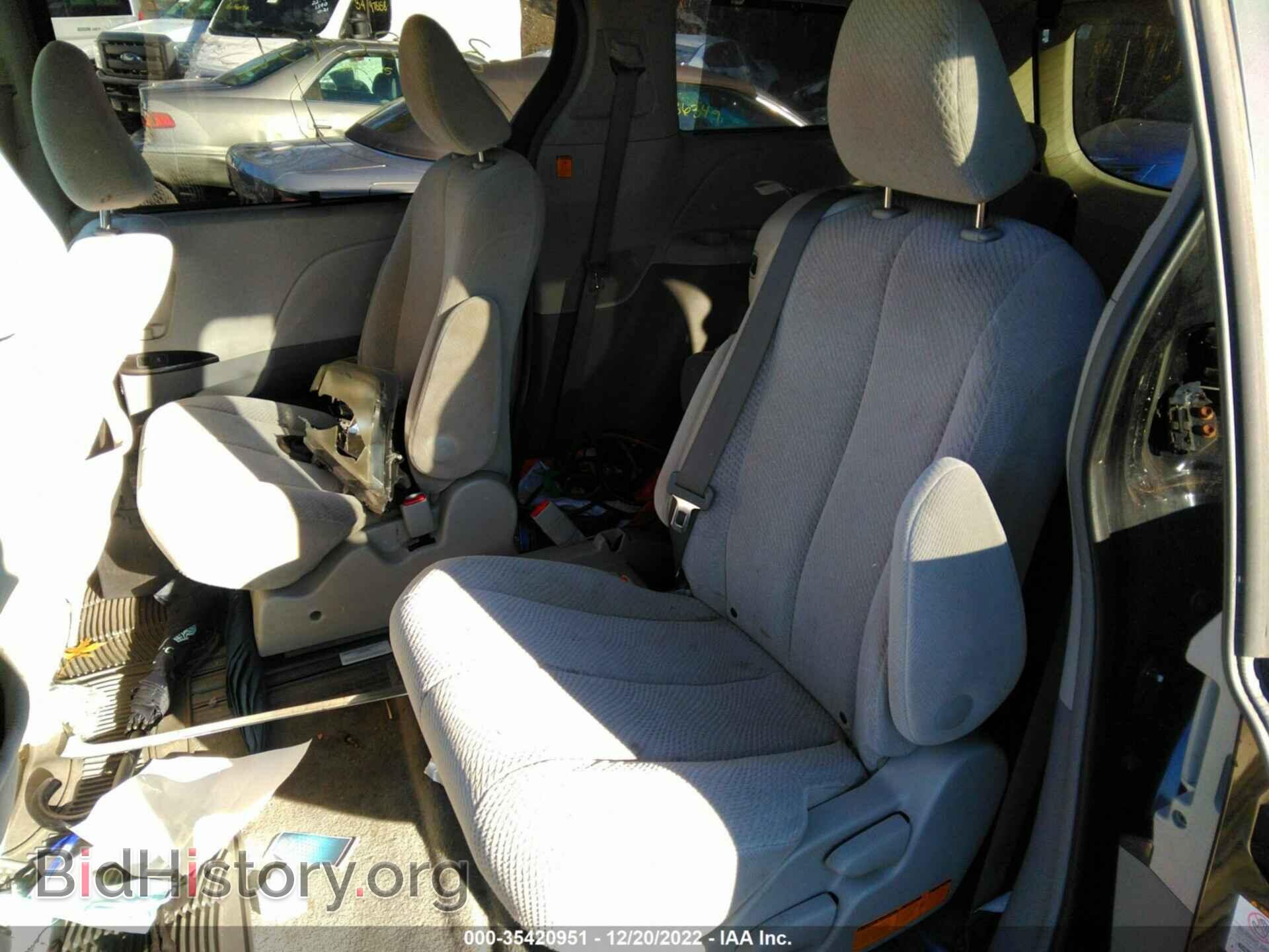 2011 TOYOTA SIENNA - VIN: 5TDKK3DC2BS090342 - Фото 8