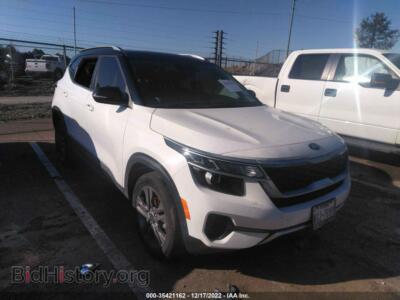 2021 Kia SELTOS S, white — VIN KNDEU2AA5M7055117, IAAI