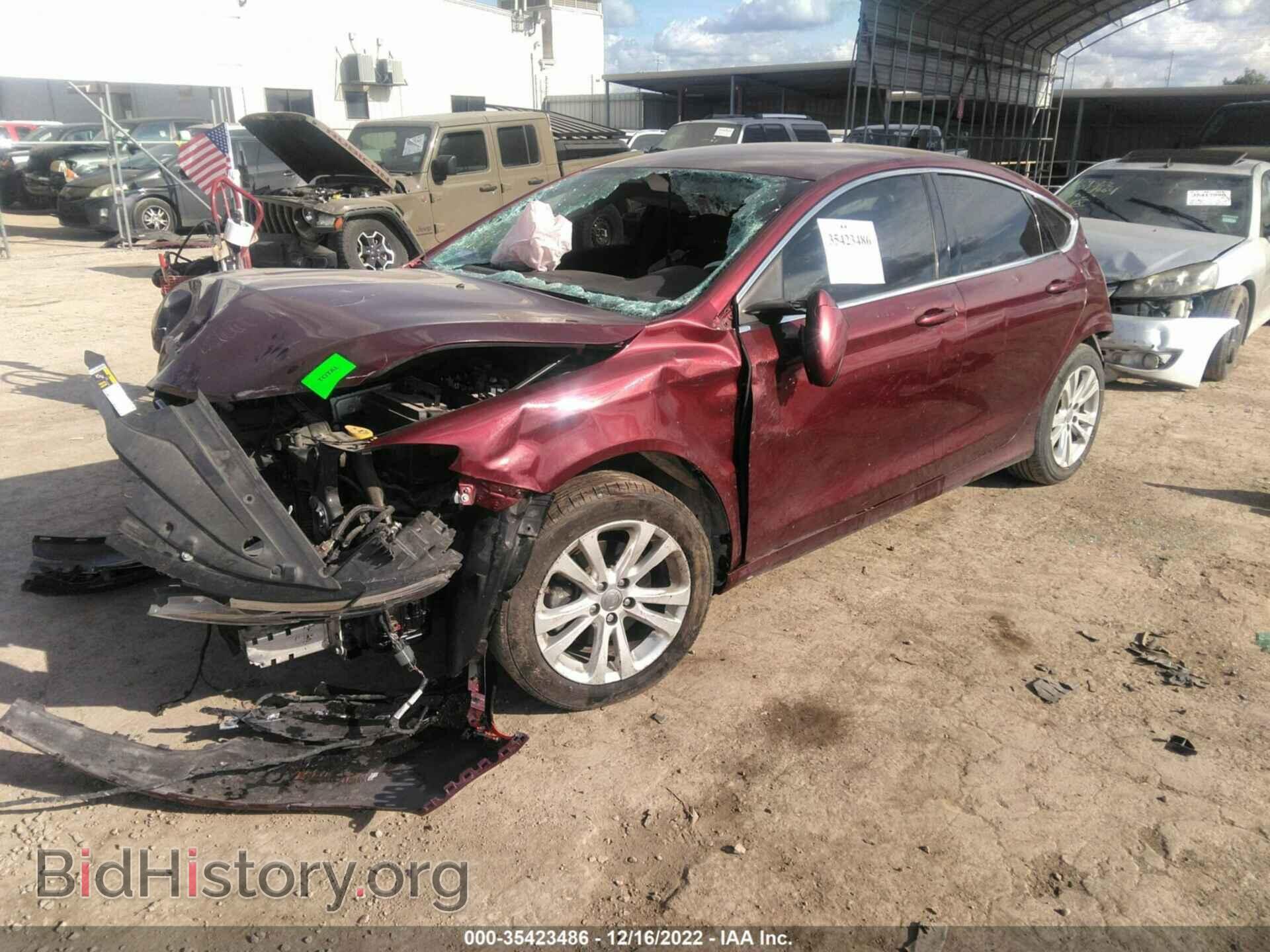 2015 CHRYSLER 200 - VIN: 1C3CCCAB6FN749648 - Photo 2