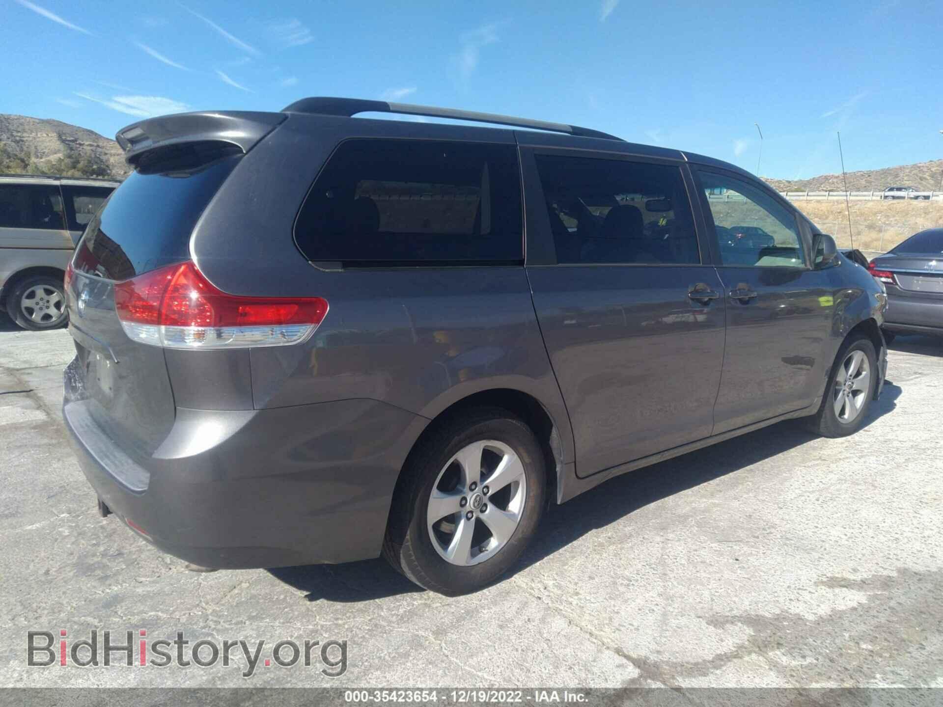 2011 TOYOTA SIENNA - VIN: 5TDKK3DC5BS007700 - Фото 4