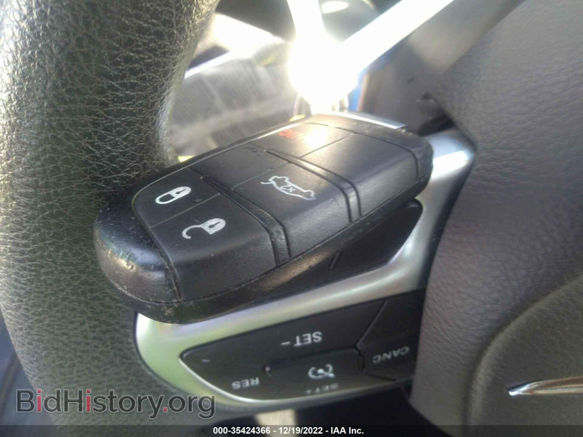 2016 CHRYSLER 200 - VIN: 1C3CCCAB3GN107504 - Фото 11