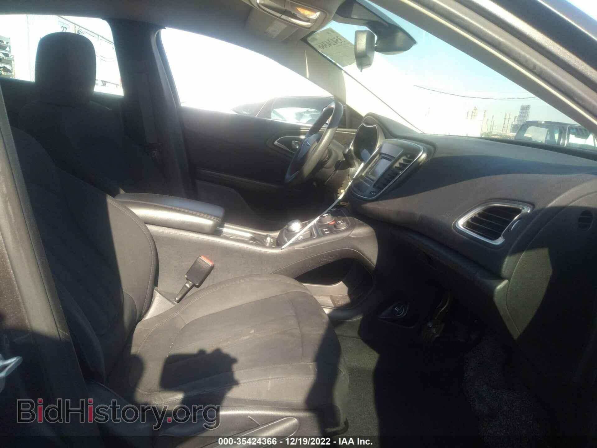 2016 CHRYSLER 200 - VIN: 1C3CCCAB3GN107504 - Фото 5