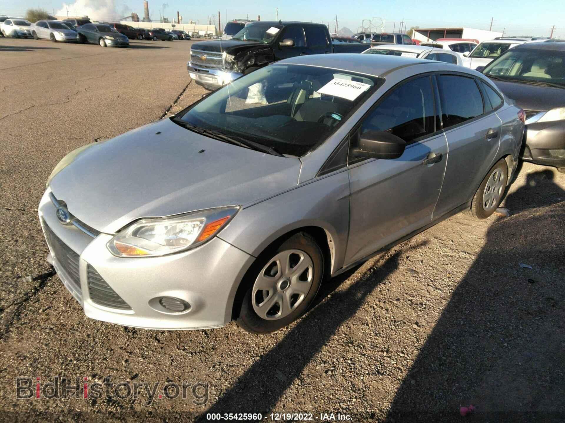 2014 FORD FOCUS - VIN: 1FADP3E22EL391558 - Фото 2