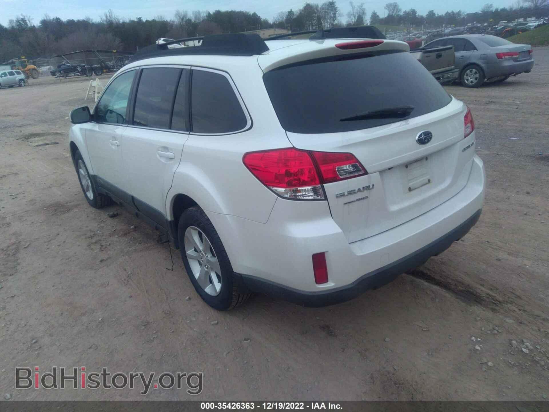 2014 SUBARU OUTBACK - VIN: 4S4BRCDC8E3223733 - Фото 3