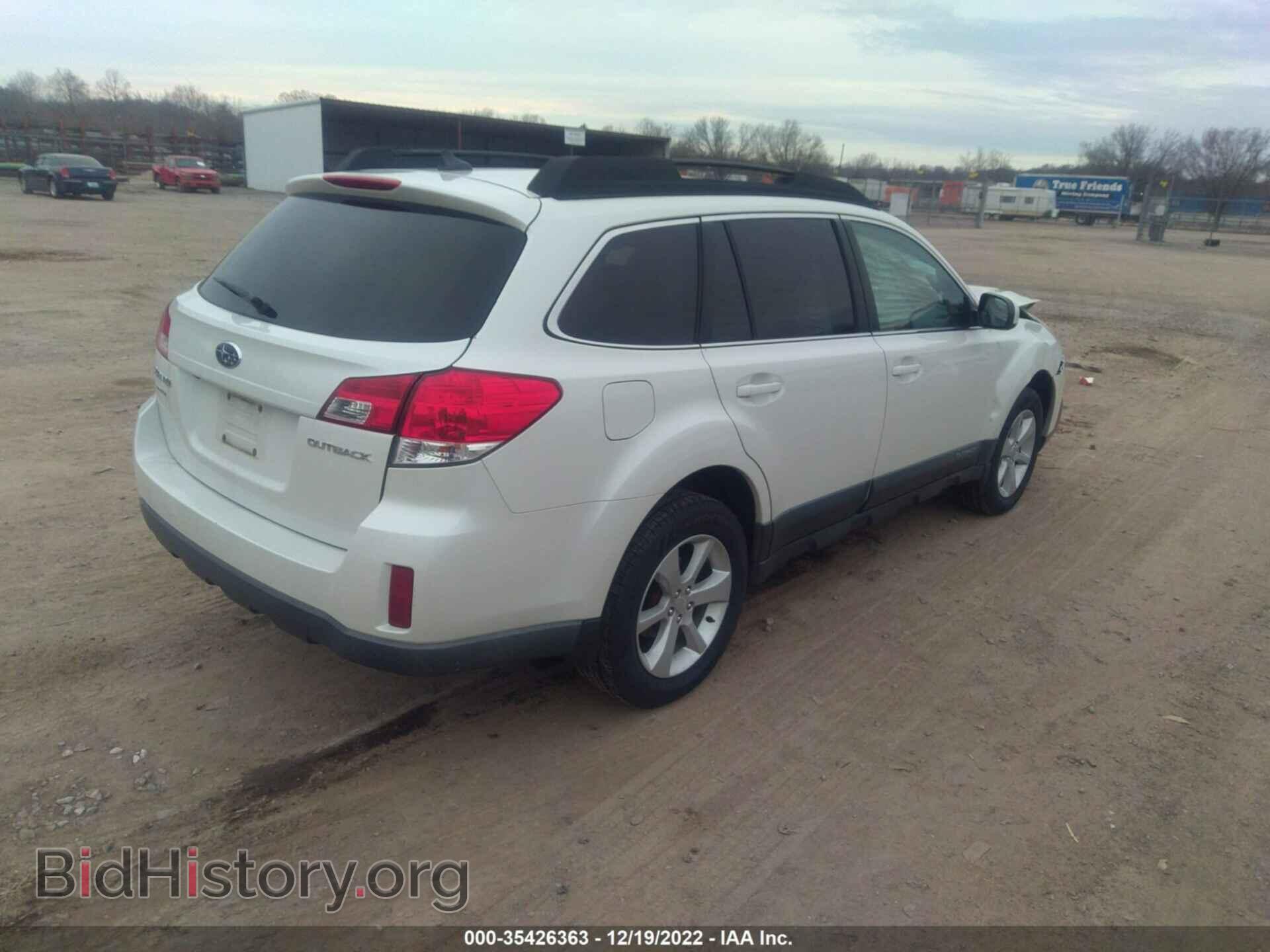 2014 SUBARU OUTBACK - VIN: 4S4BRCDC8E3223733 - Фото 4
