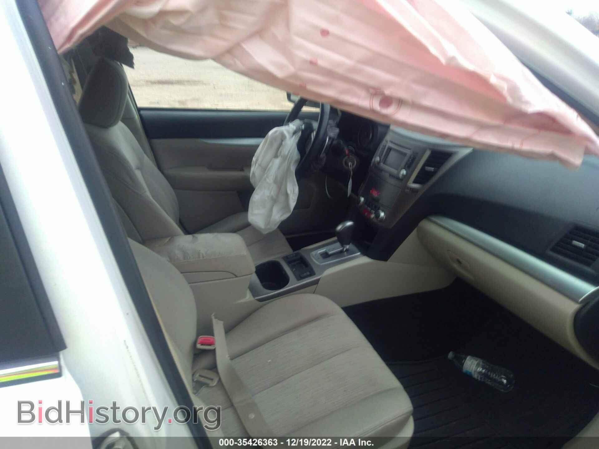 2014 SUBARU OUTBACK - VIN: 4S4BRCDC8E3223733 - Фото 5